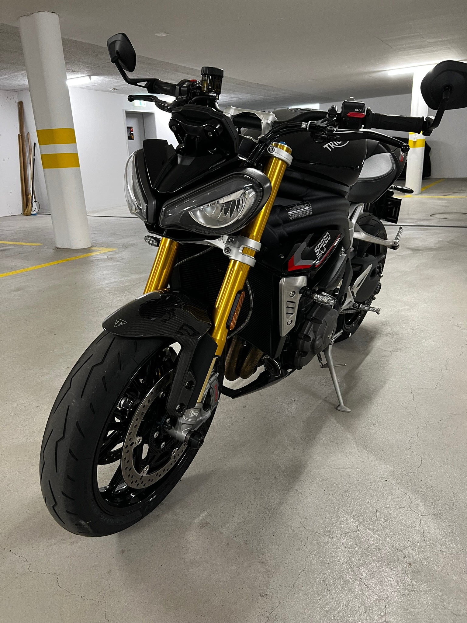 TRIUMPH Speed Triple 1200 RS-image-1