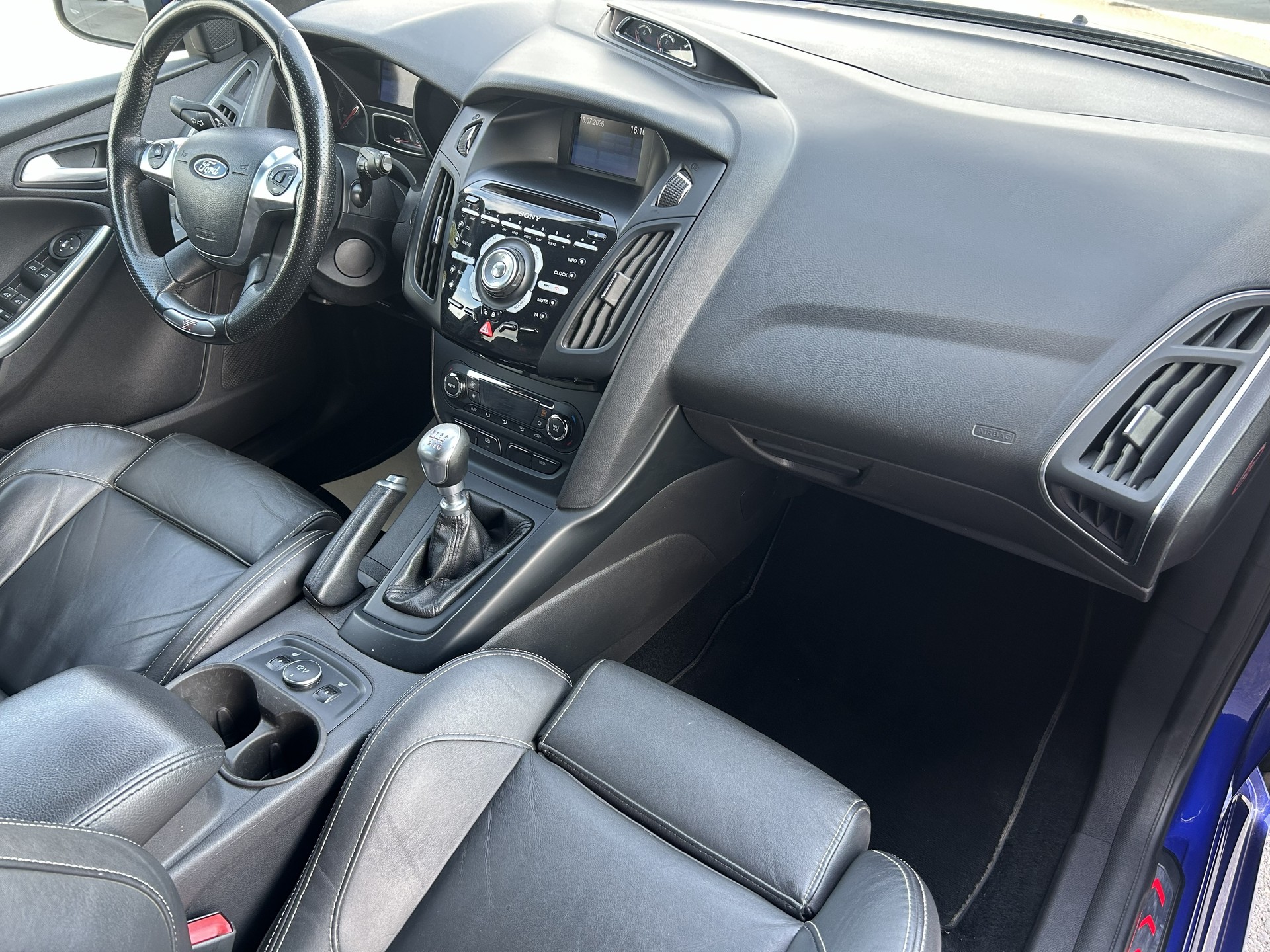 FORD Focus 2.0 SCTi ST-3-image-4
