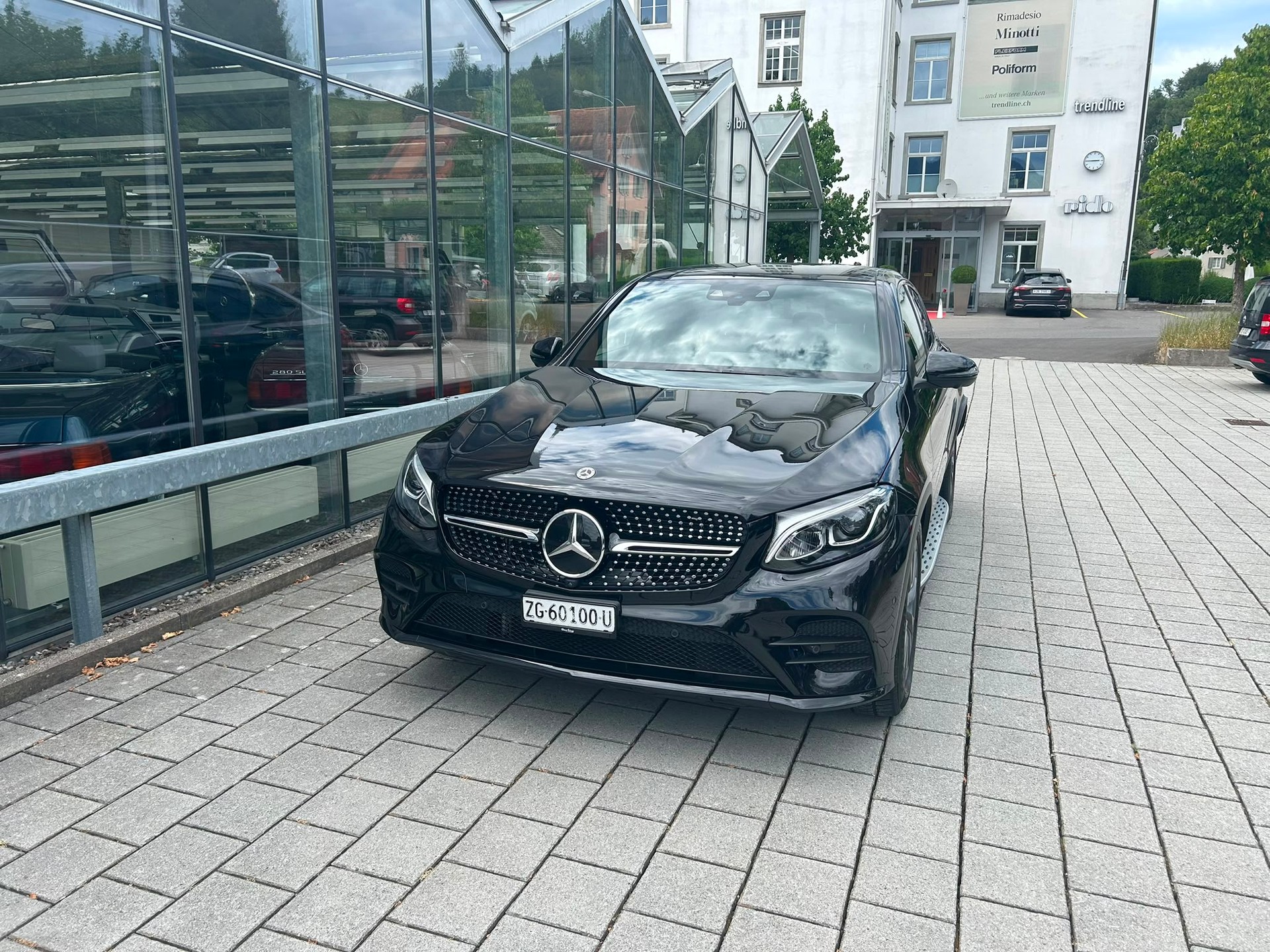 MERCEDES-BENZ GLC Coupé 250 AMG Line 4Matic 9G-Tronic-showroom-element-1
