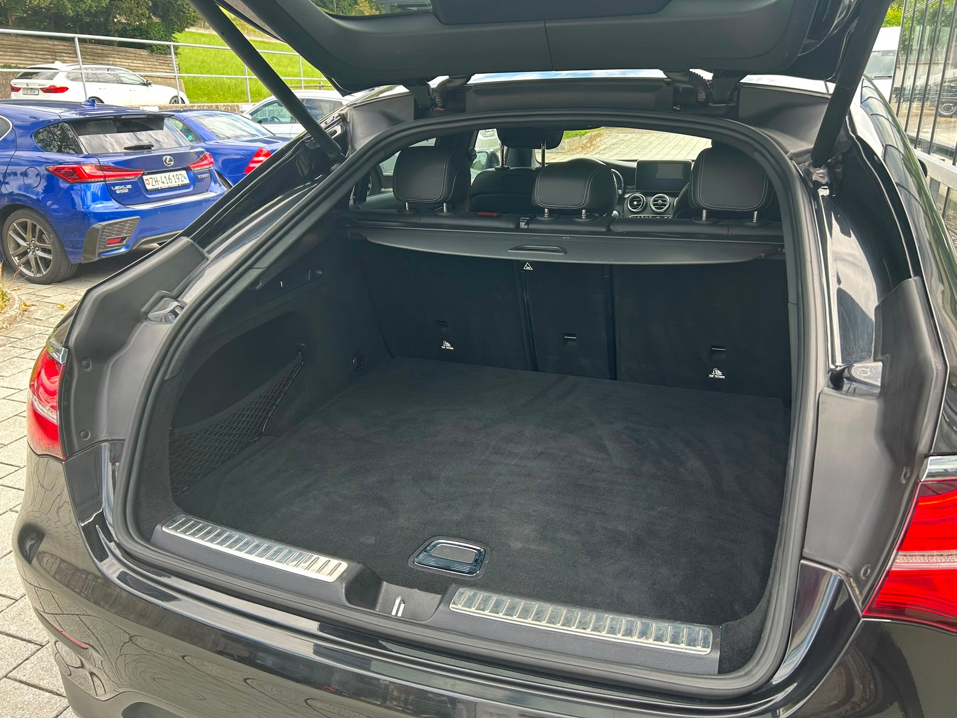 MERCEDES-BENZ GLC Coupé 250 AMG Line 4Matic 9G-Tronic-image-15