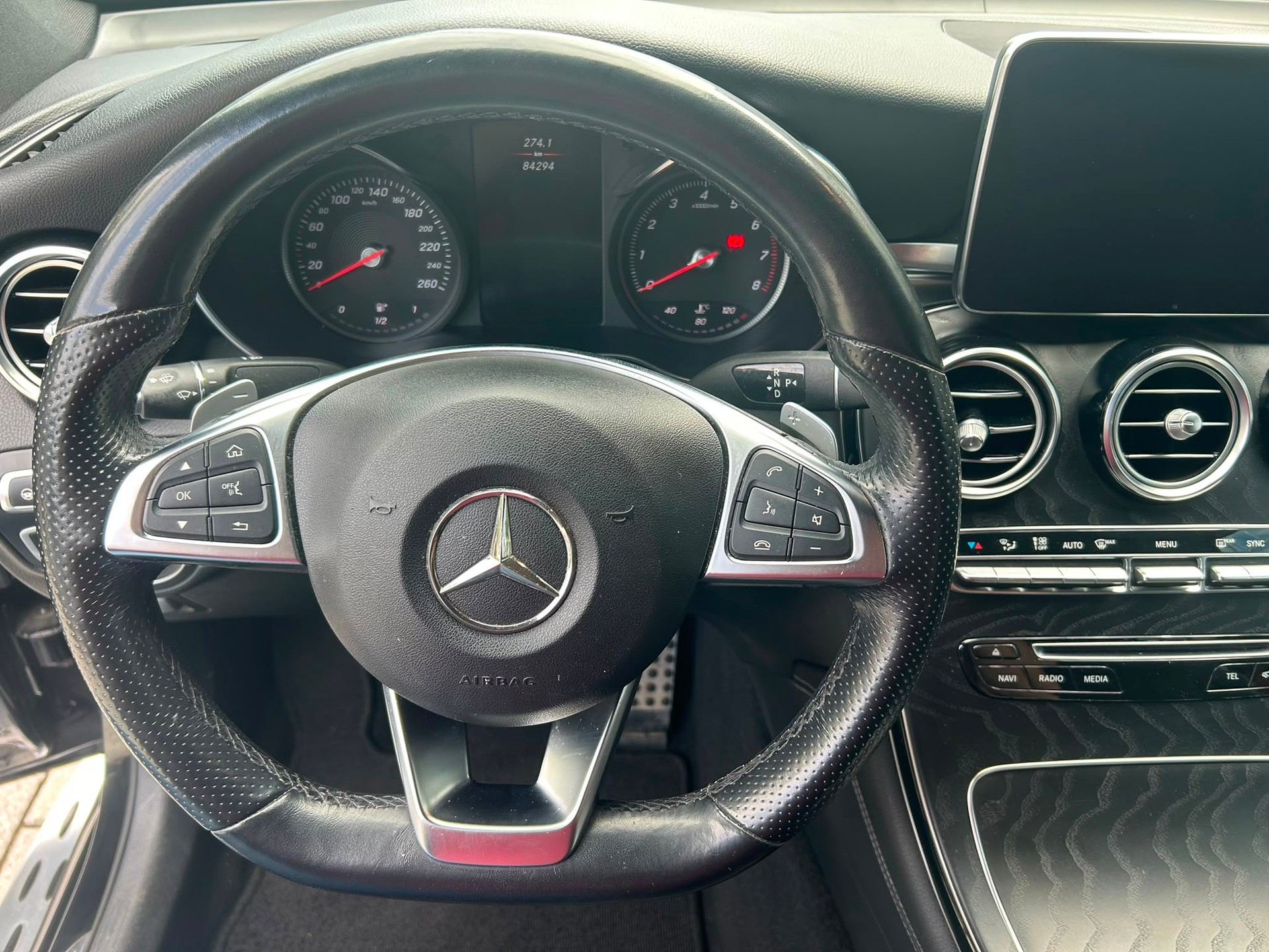 MERCEDES-BENZ GLC Coupé 250 AMG Line 4Matic 9G-Tronic-image-9