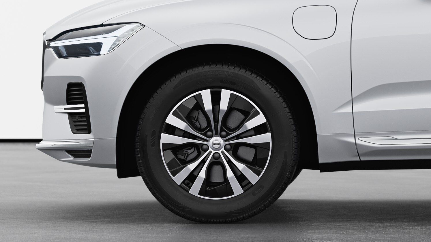 VOLVO XC60 2.0 T6 TE Core eAWD-image-4