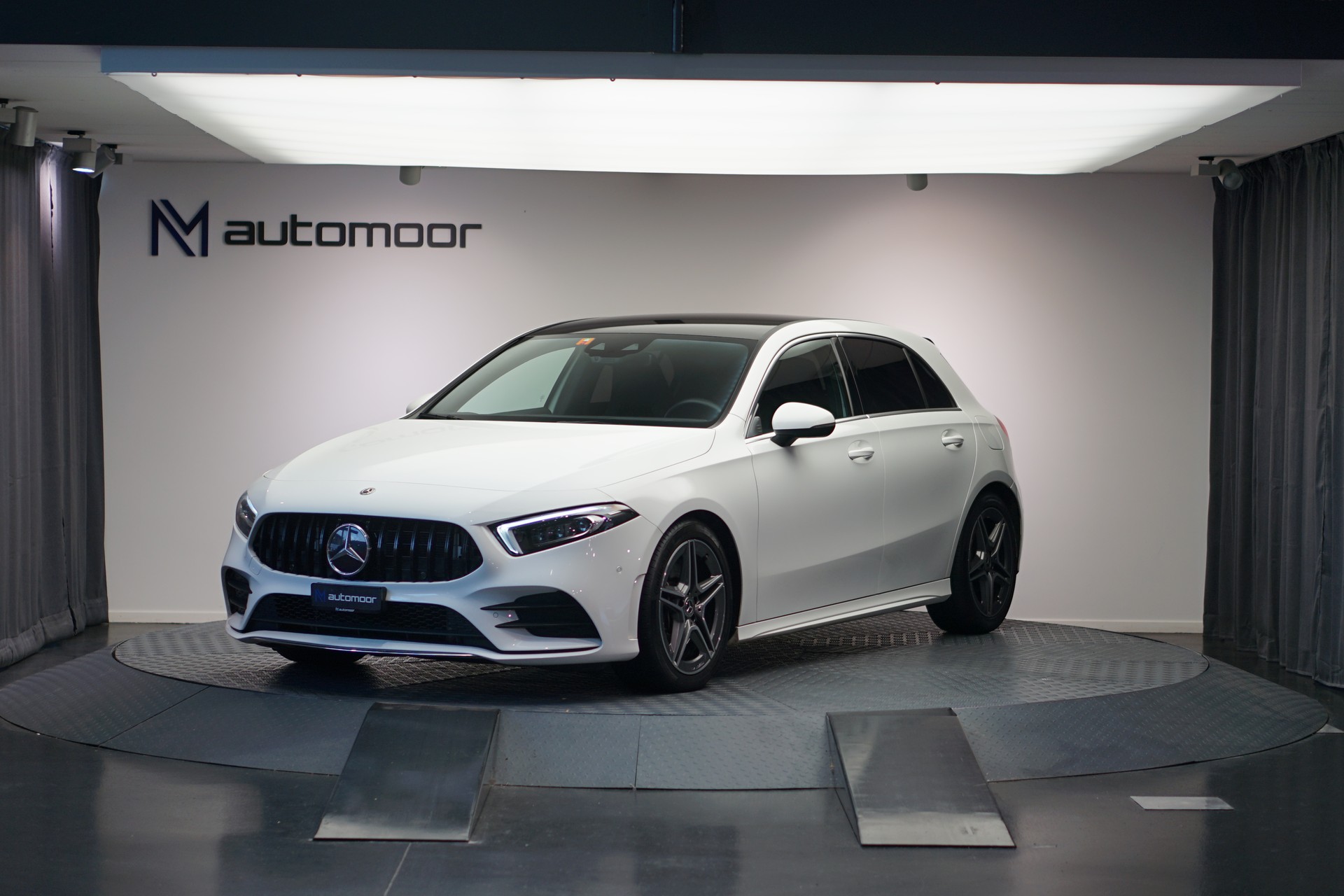 MERCEDES-BENZ A 250 4Matic AMG Line 4Matic 7G-DCT *CH-Fahrzeug* *Head-Up* *LED*