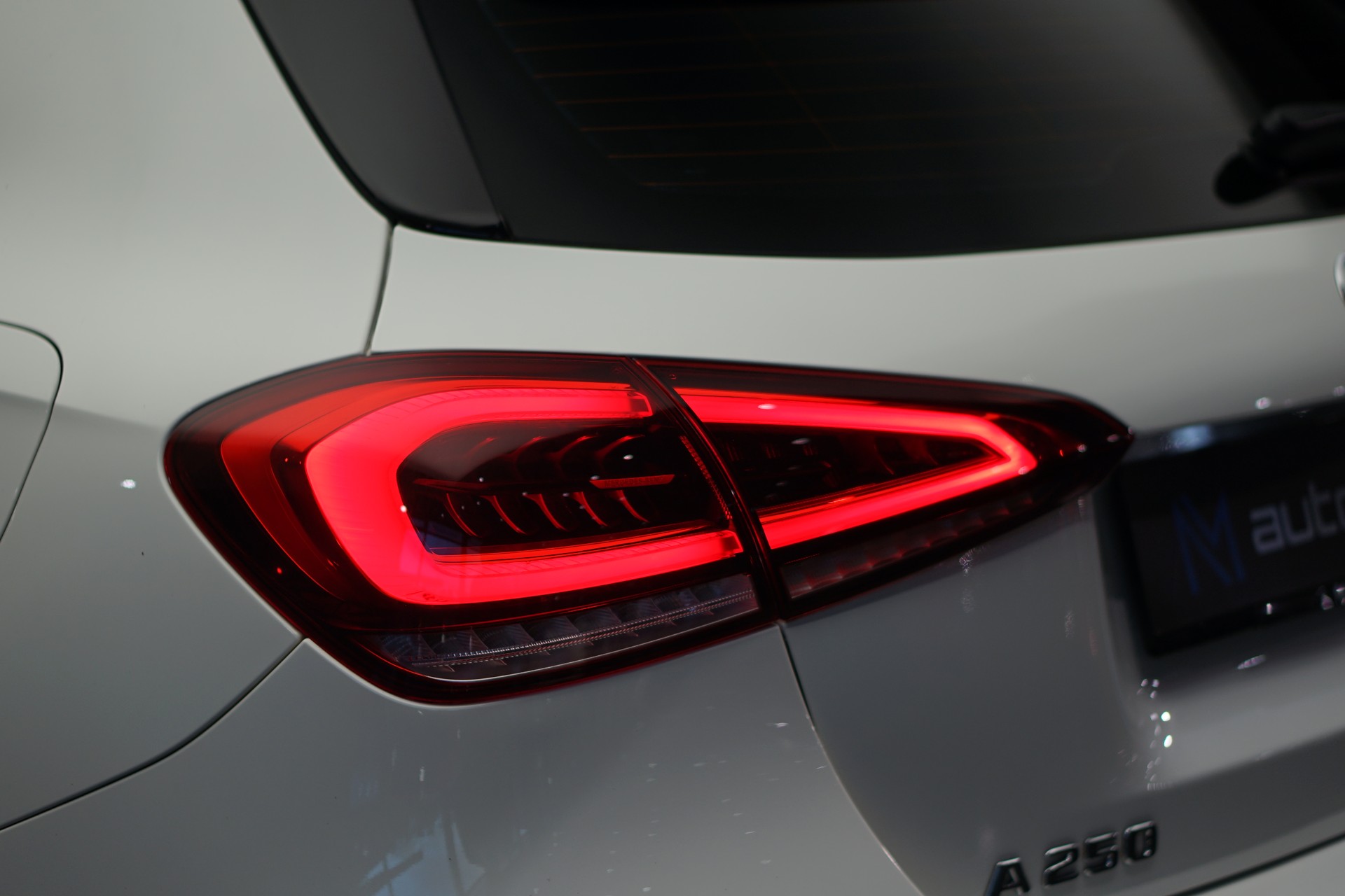 MERCEDES-BENZ A 250 4Matic AMG Line 4Matic 7G-DCT *CH-Fahrzeug* *Head-Up* *LED*-image-28