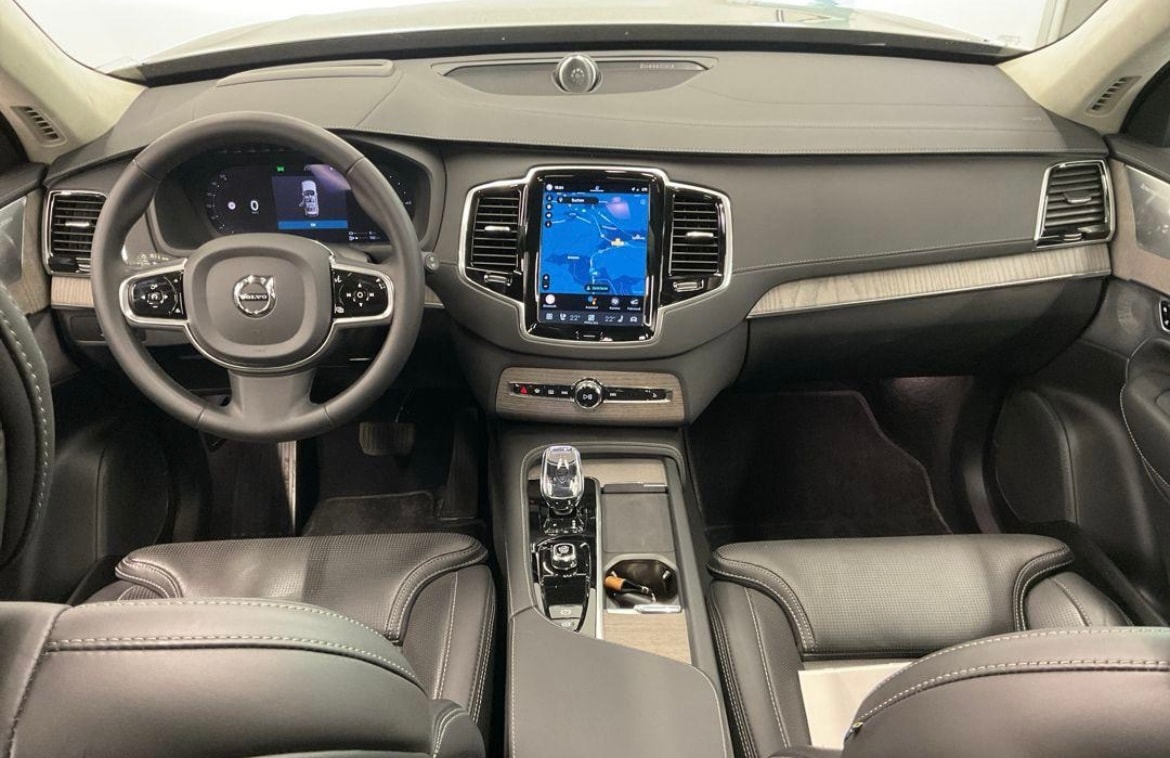 VOLVO XC90 T8 eAWD PluginHybrid Ultimate Bright 7P Geartronic-showroom-element-3