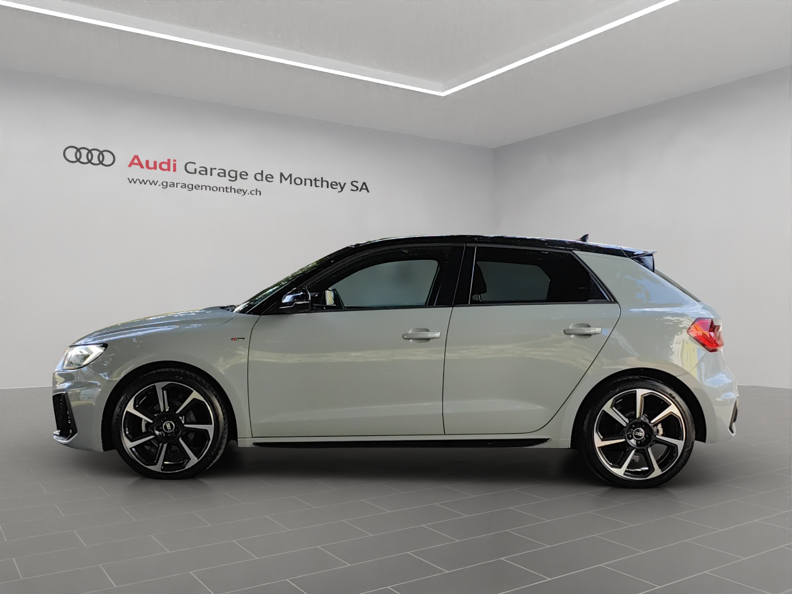 AUDI A1 Sportback 35 TFSI S Line S-tronic-image-1
