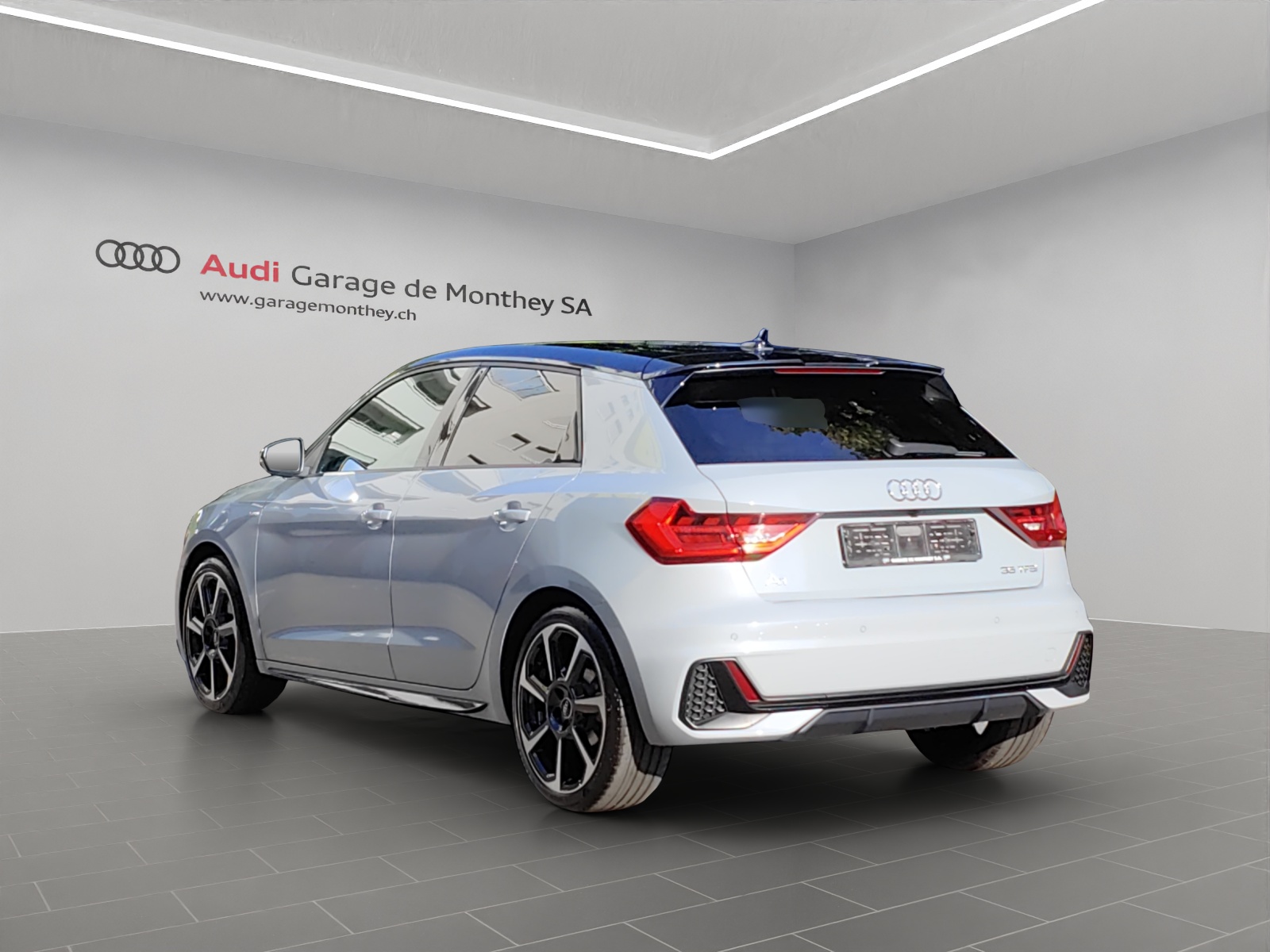 AUDI A1 Sportback 35 TFSI S Line S-tronic-image-2