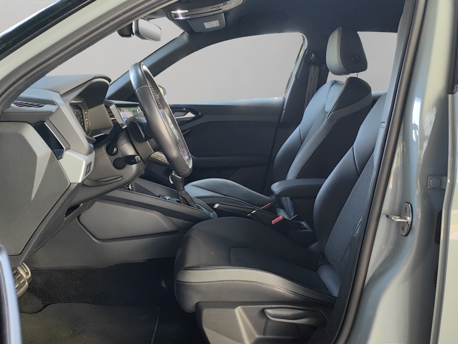 AUDI A1 Sportback 35 TFSI S Line S-tronic-image-7