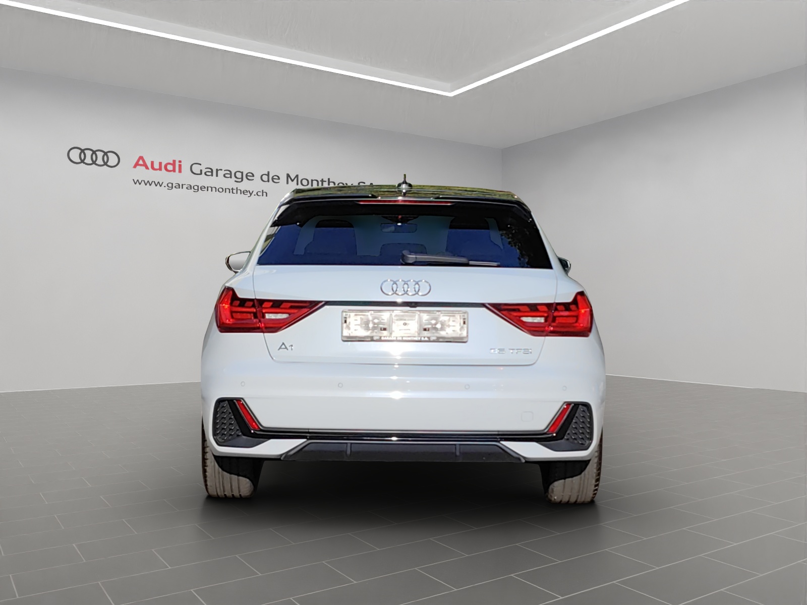 AUDI A1 Sportback 35 TFSI S Line S-tronic-image-3