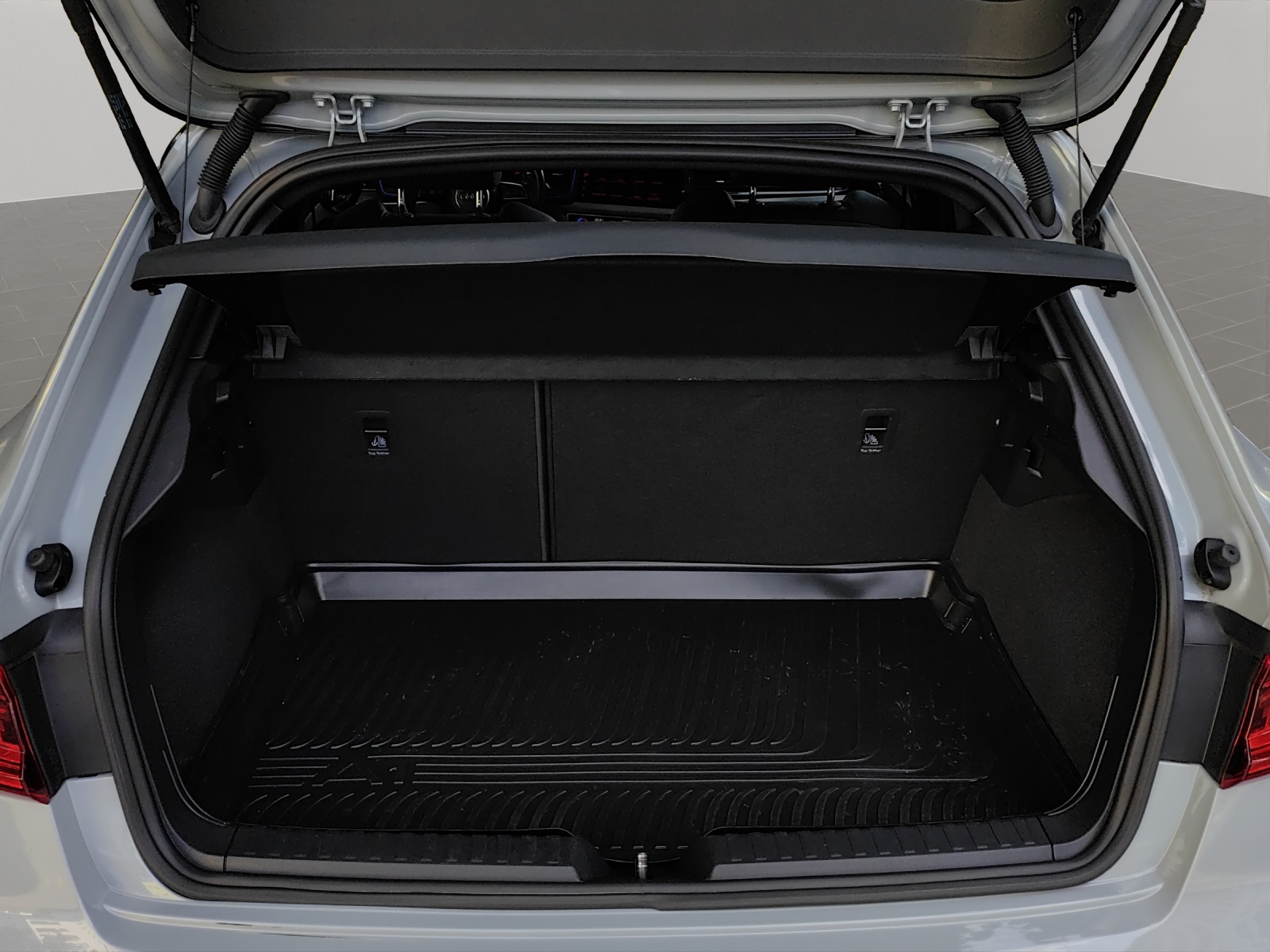 AUDI A1 Sportback 35 TFSI S Line S-tronic-image-14