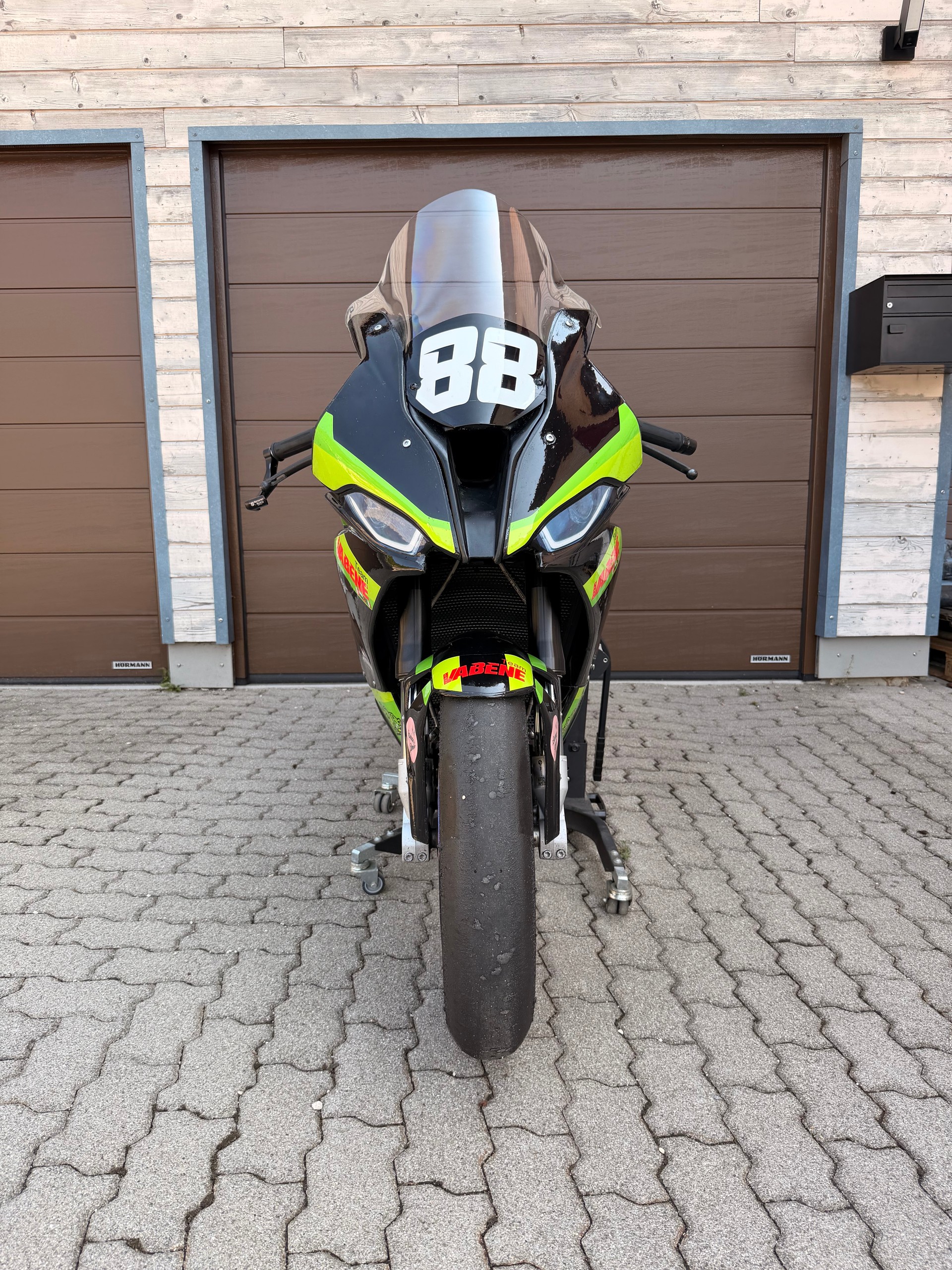BMW S 1000 RR-image-2