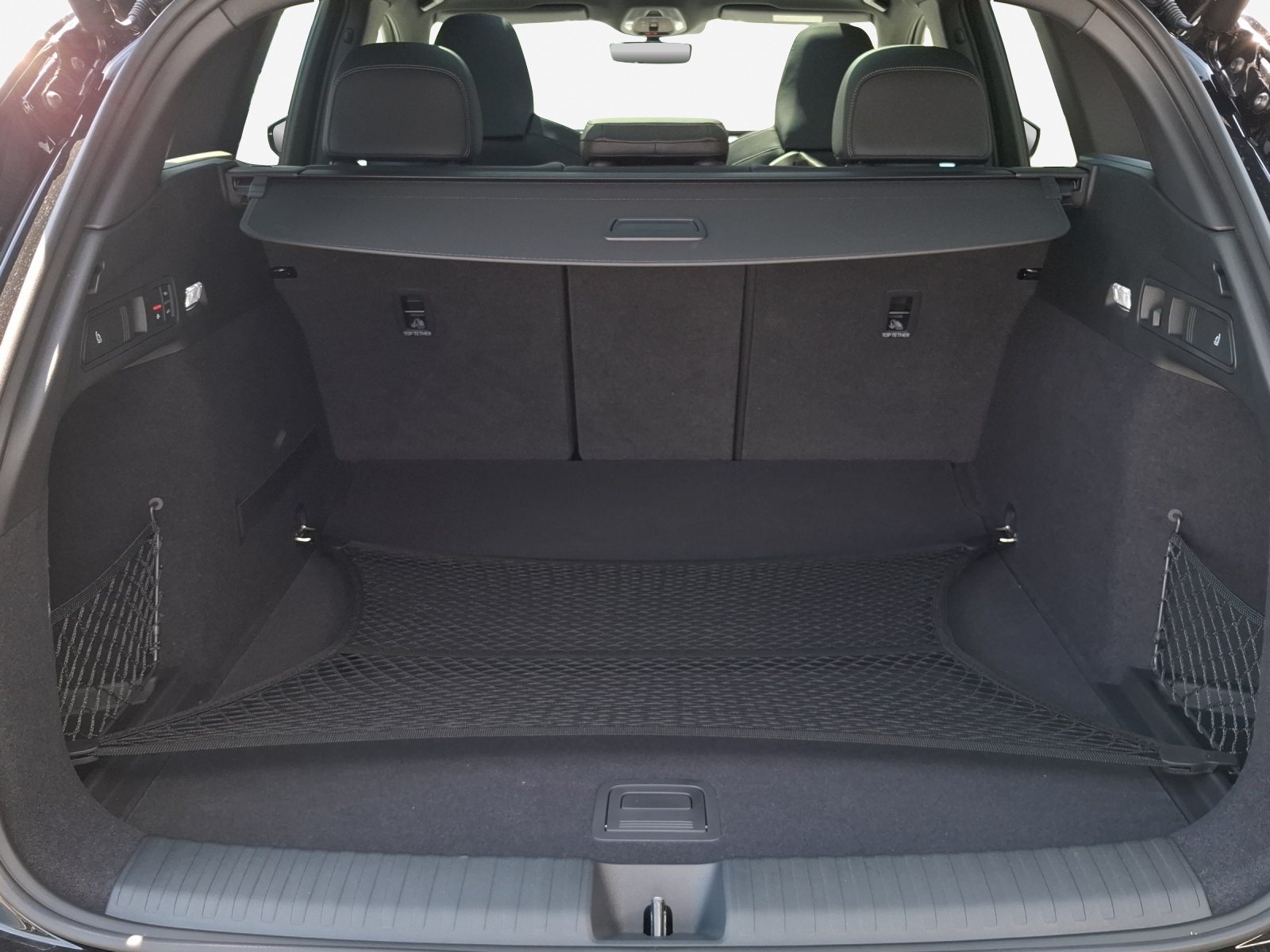 AUDI Q6 e-tron quattro-image-12