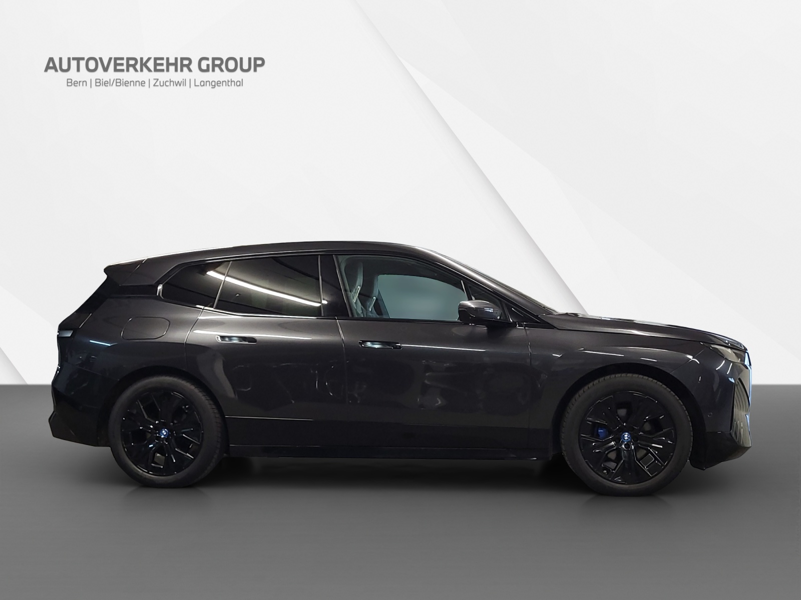 BMW iX xDrive40-showroom-element-3