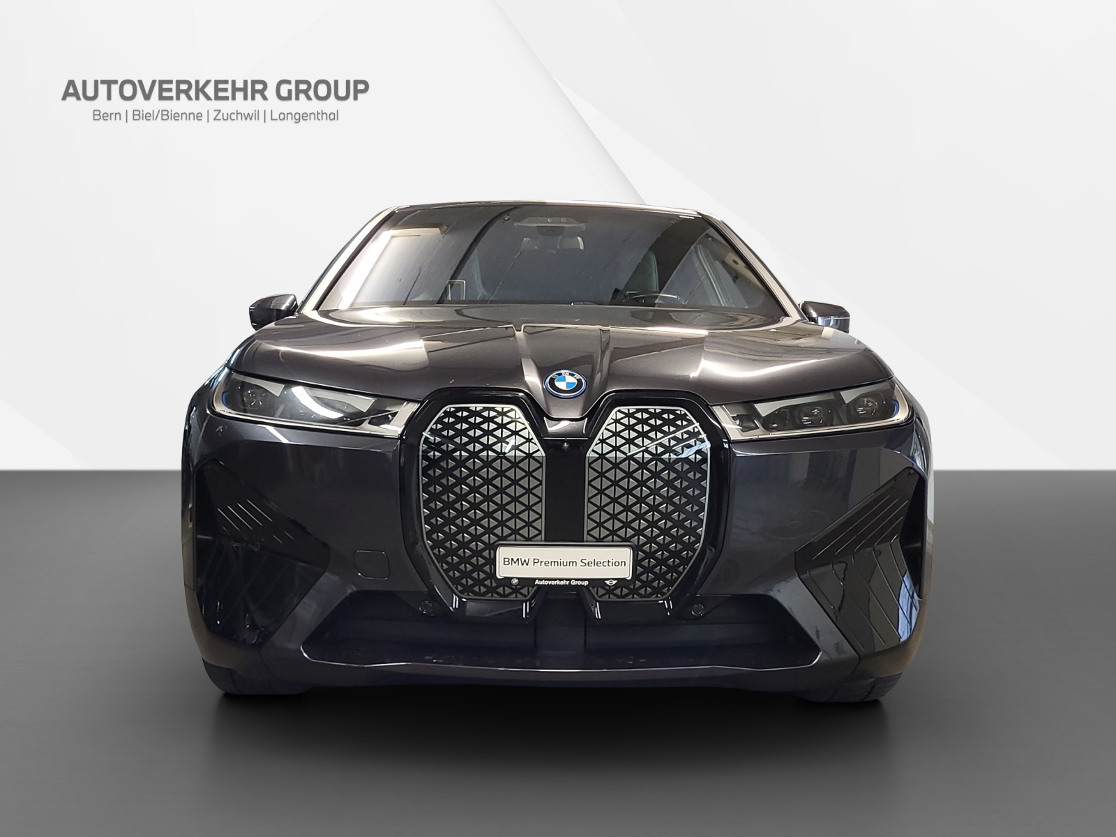 BMW iX xDrive40-showroom-element-1