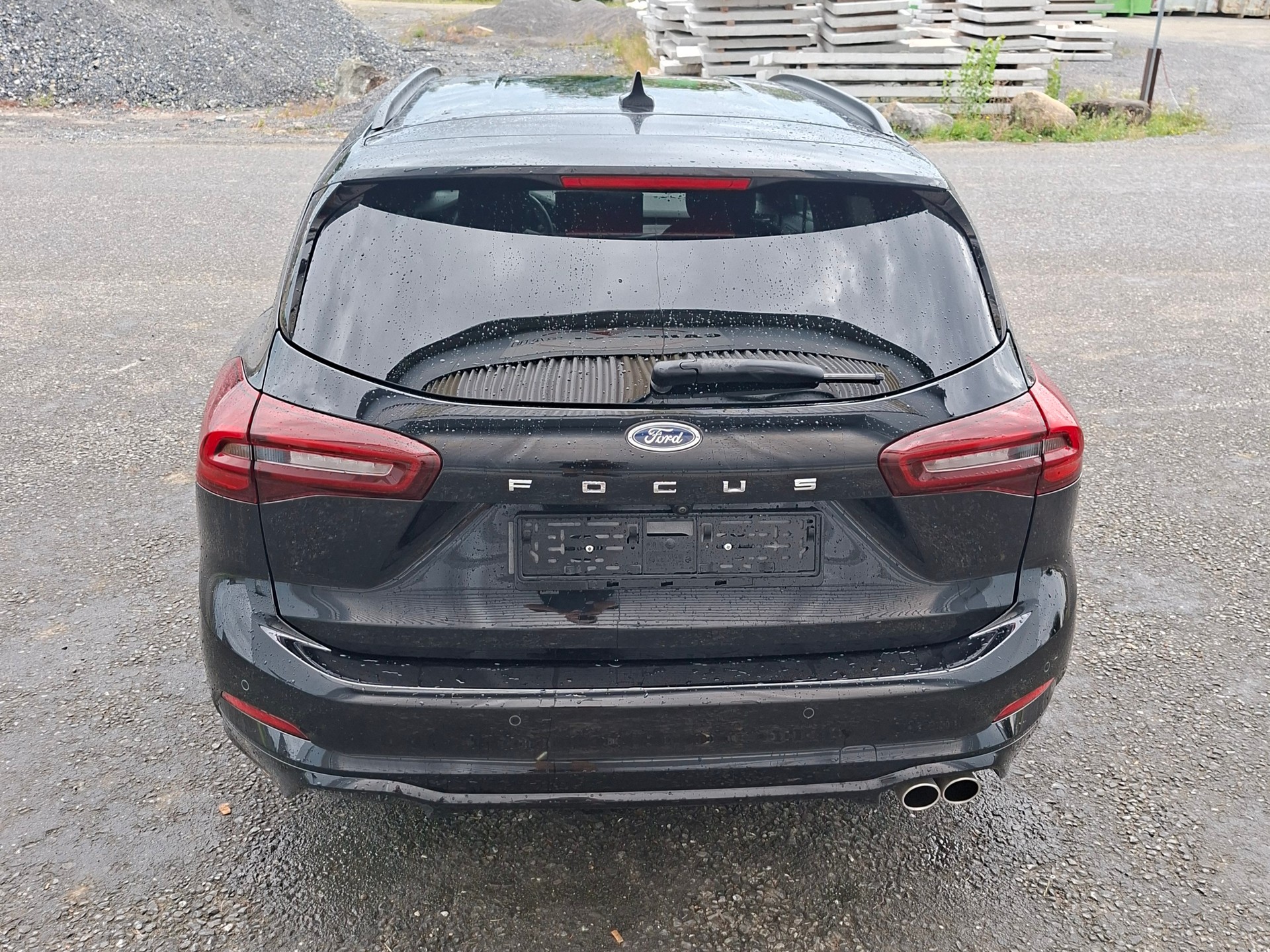 FORD ST-Line-showroom-element-3