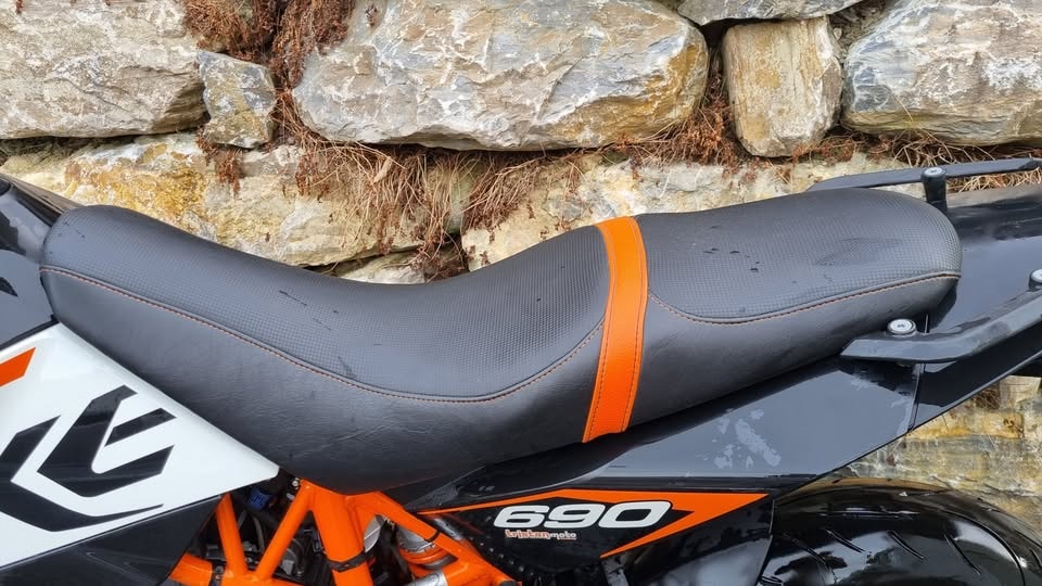 KTM 690 Duke R-image-4