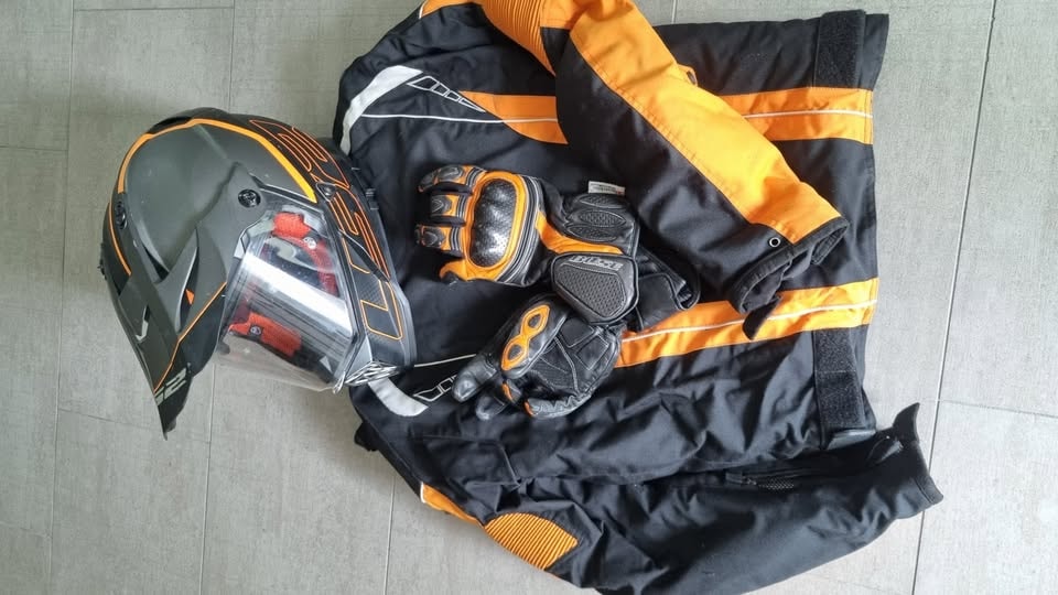 KTM 690 Duke R-image-14