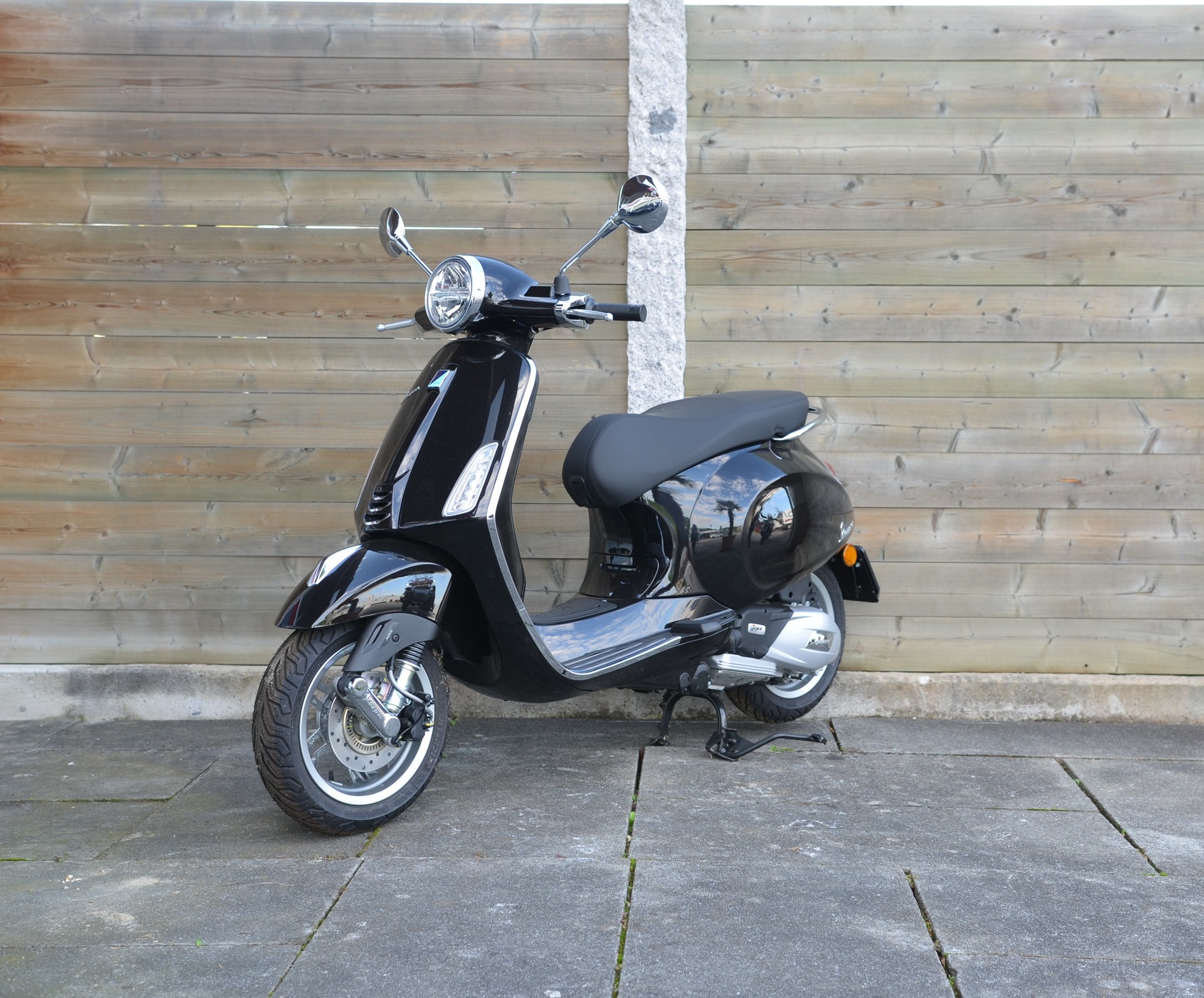 PIAGGIO Vespa 125 Primavera-image-3