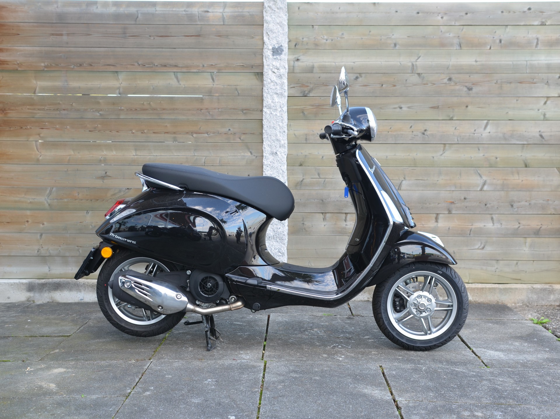 PIAGGIO Vespa 125 Primavera-image-0