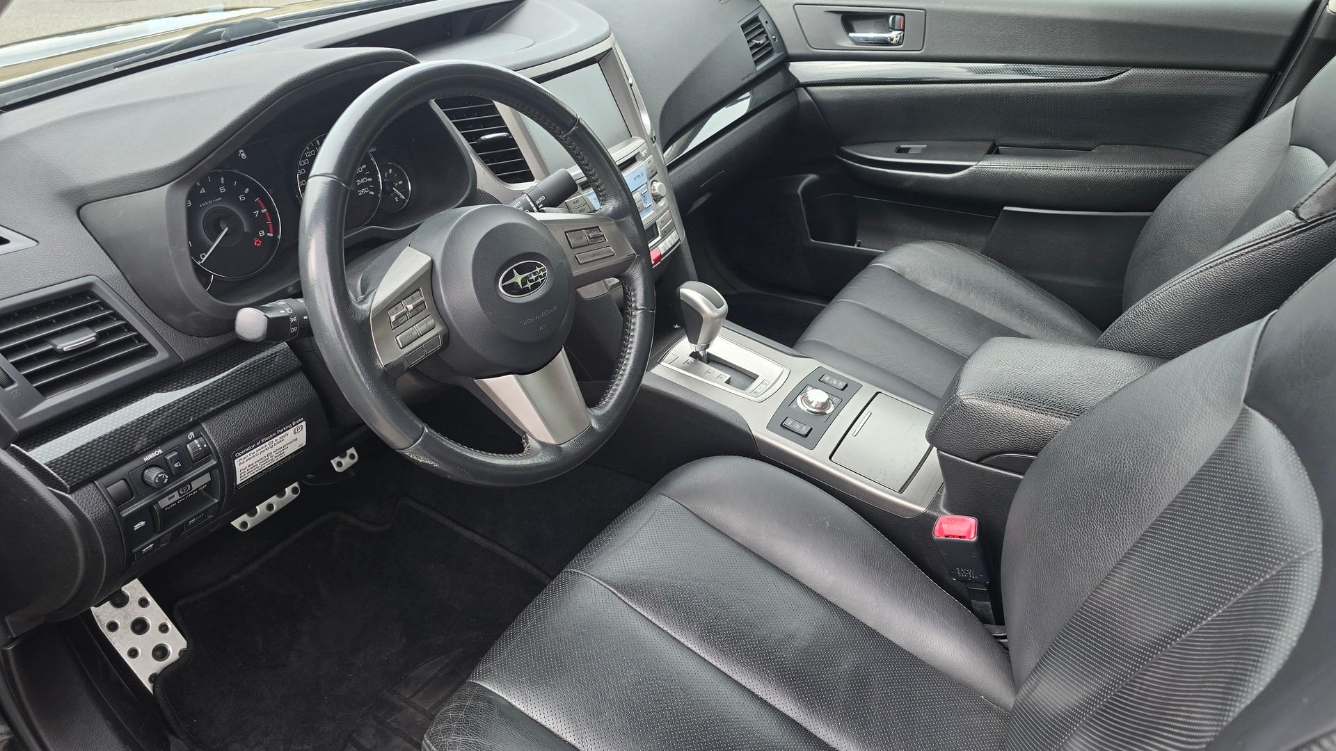 SUBARU Legacy 2.5GT Executive S AWD Automatic-image-17
