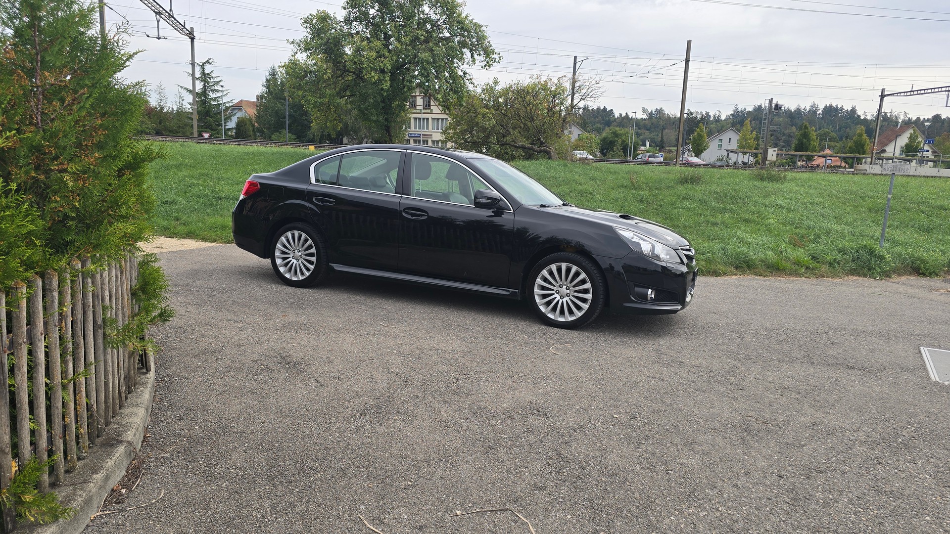 SUBARU Legacy 2.5GT Executive S AWD Automatic-showroom-element-3
