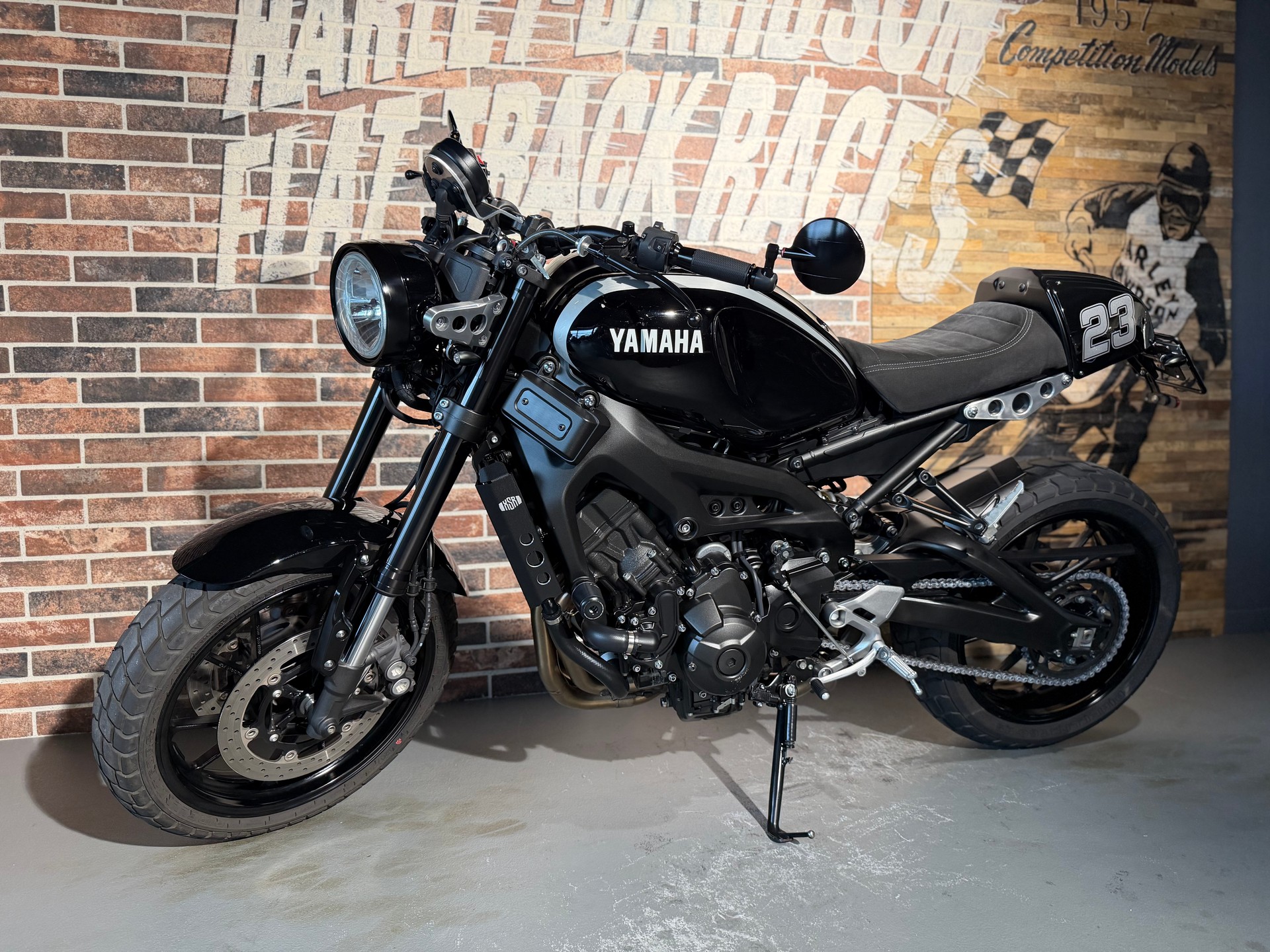 YAMAHA XSR 900-image-0