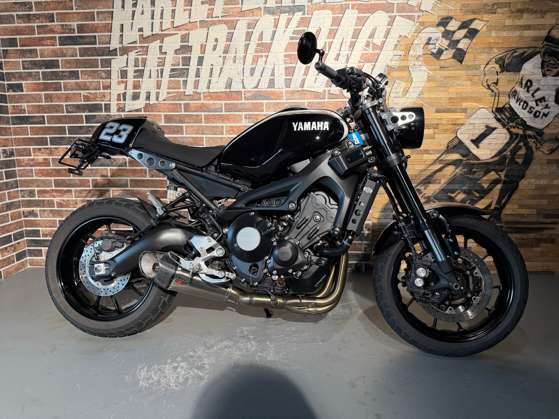 YAMAHA XSR 900-image-8