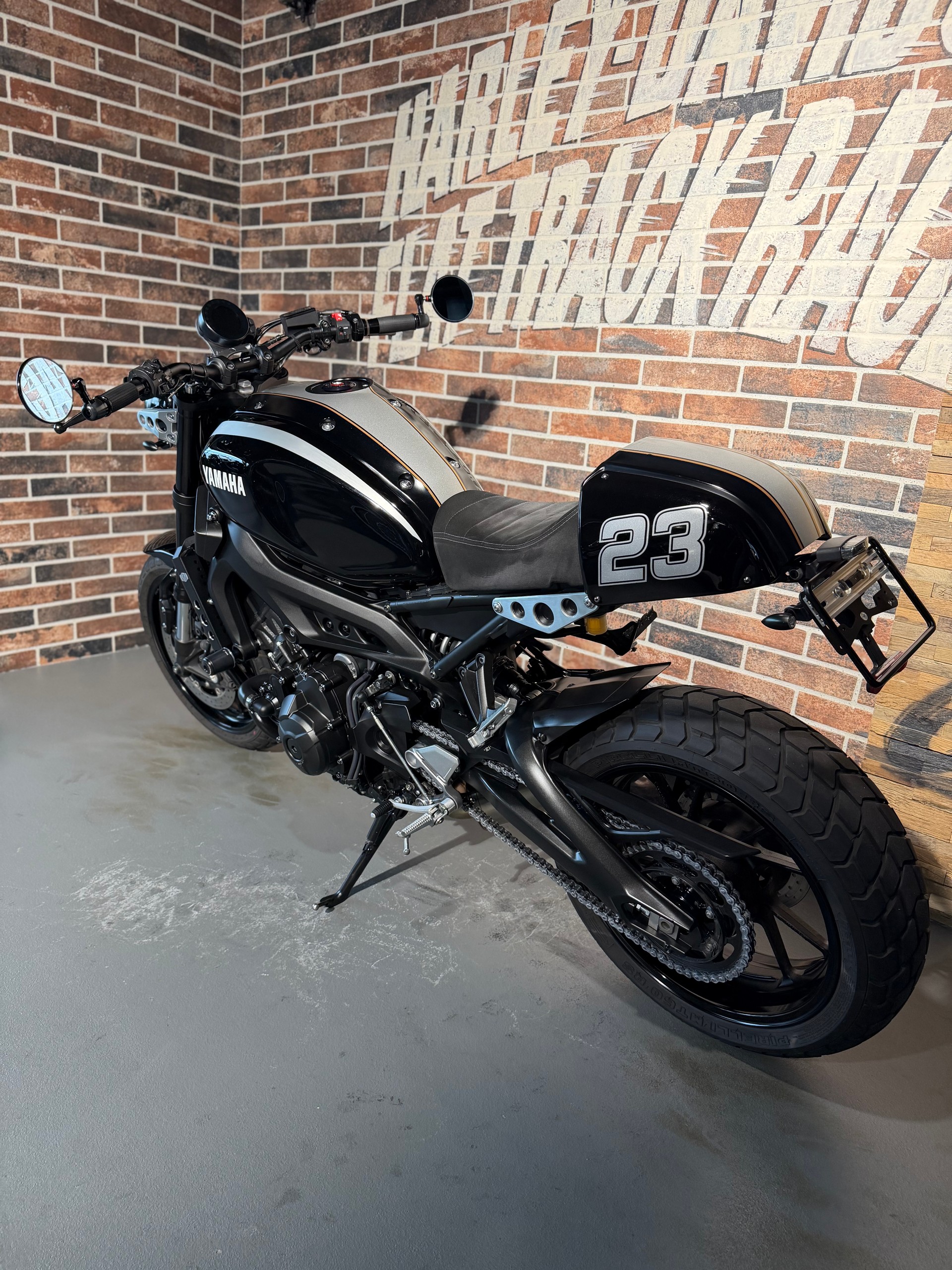 YAMAHA XSR 900-image-5