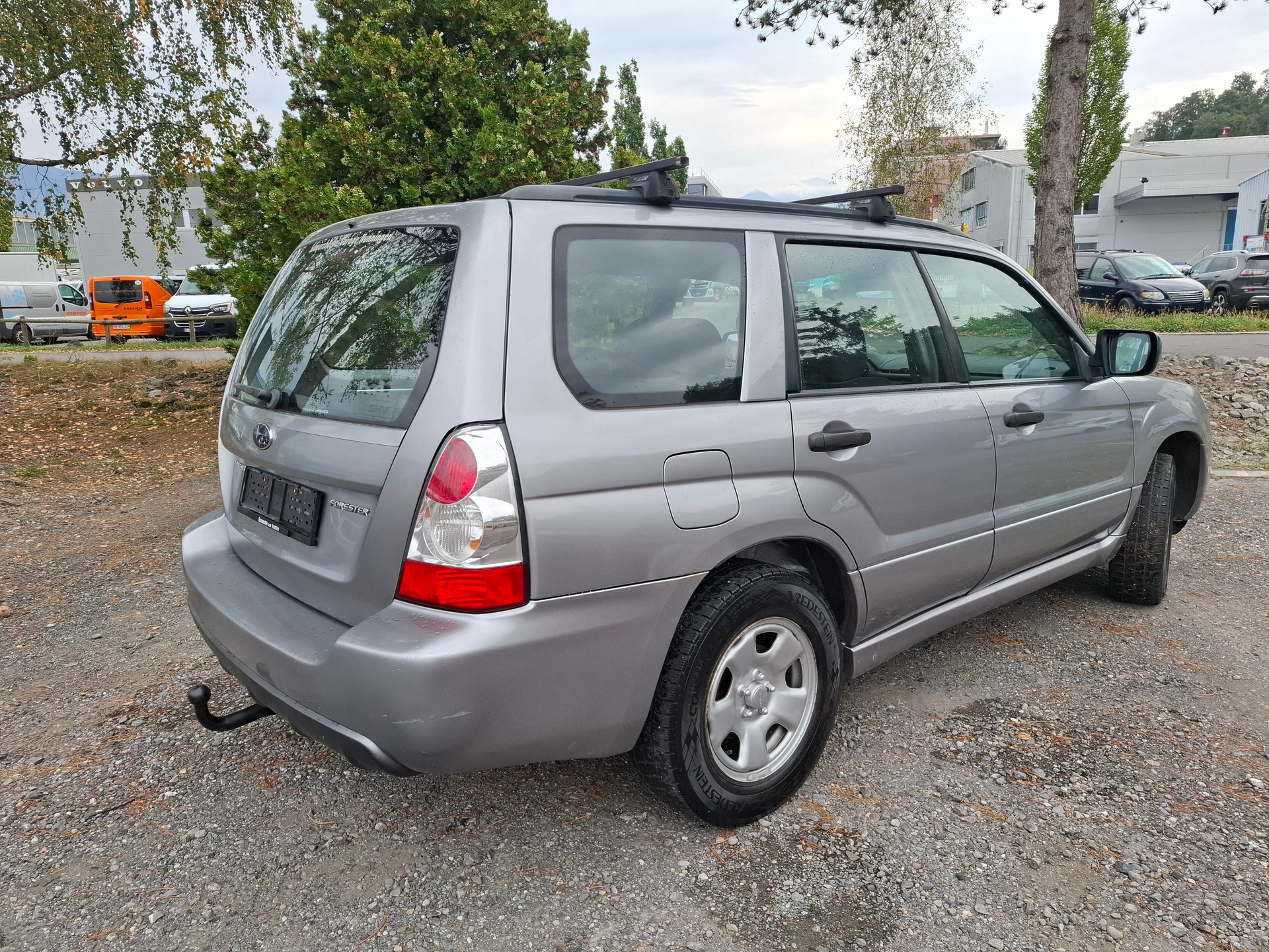 SUBARU Forester 2.0X Advantage-image-3