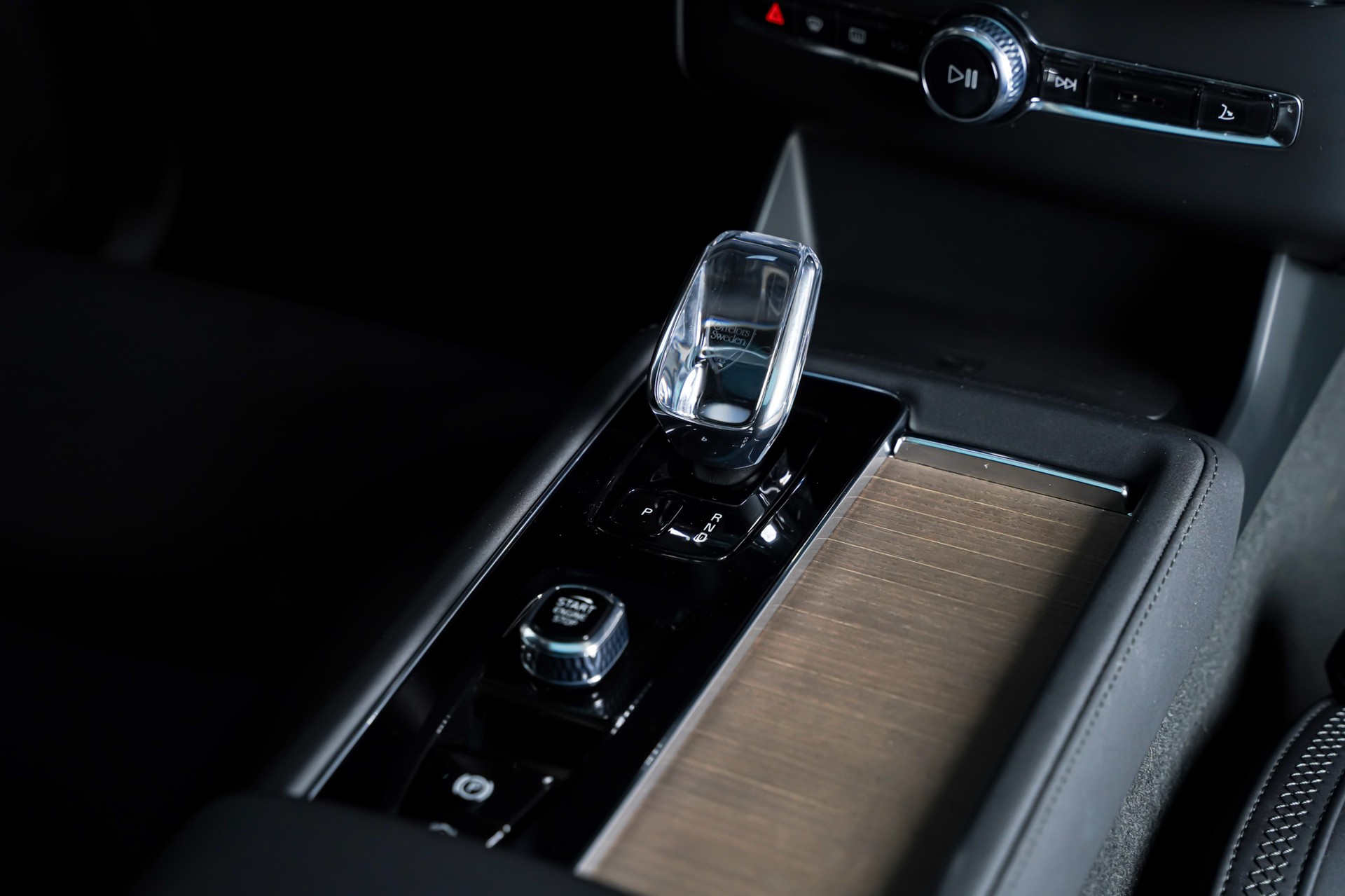 VOLVO XC90 B5 Benzin Mild Hybrid AWD Plus Bright Geartronic-image-27
