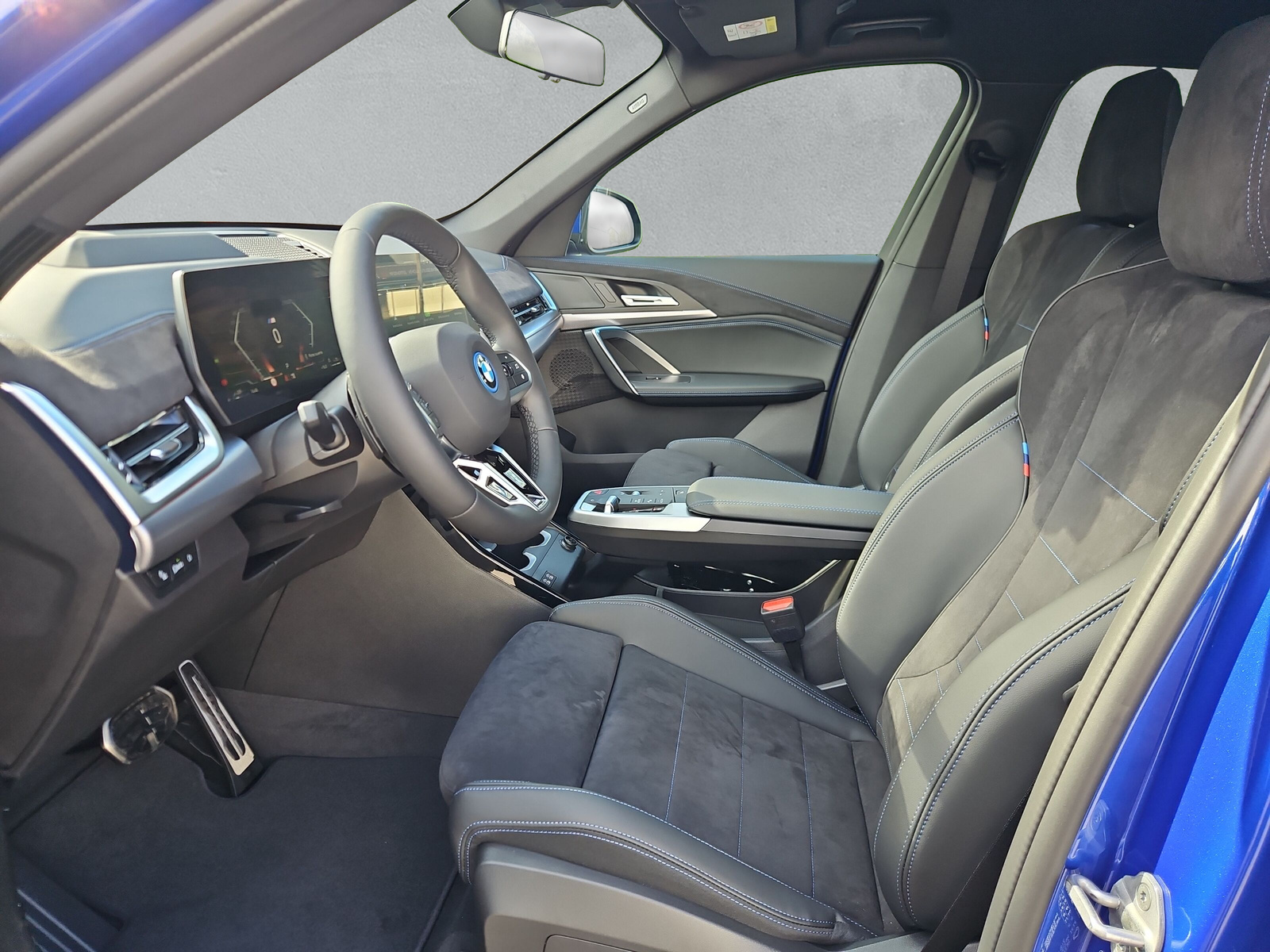BMW X1 xDrive 25e M Sport-image-11
