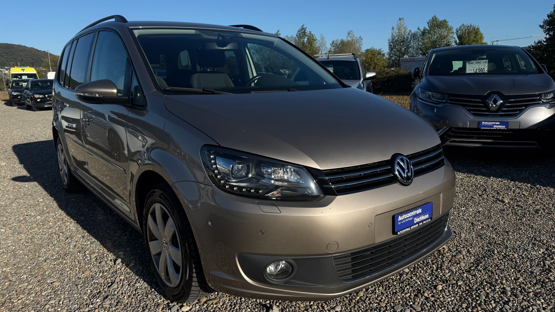 VW Touran 1.4 TSI Comfortline-showroom-element-2