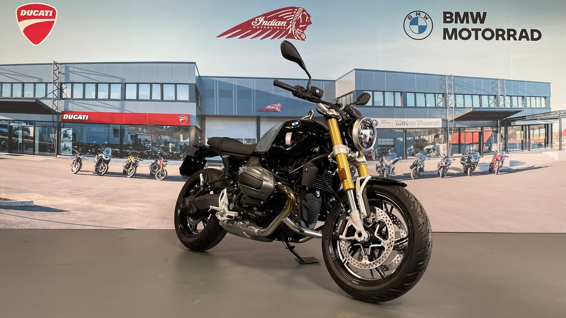 BMW R 12 nine T Service inclus 3 ans ou 30'000KM + 1'000CHF de prime inclus-image-0