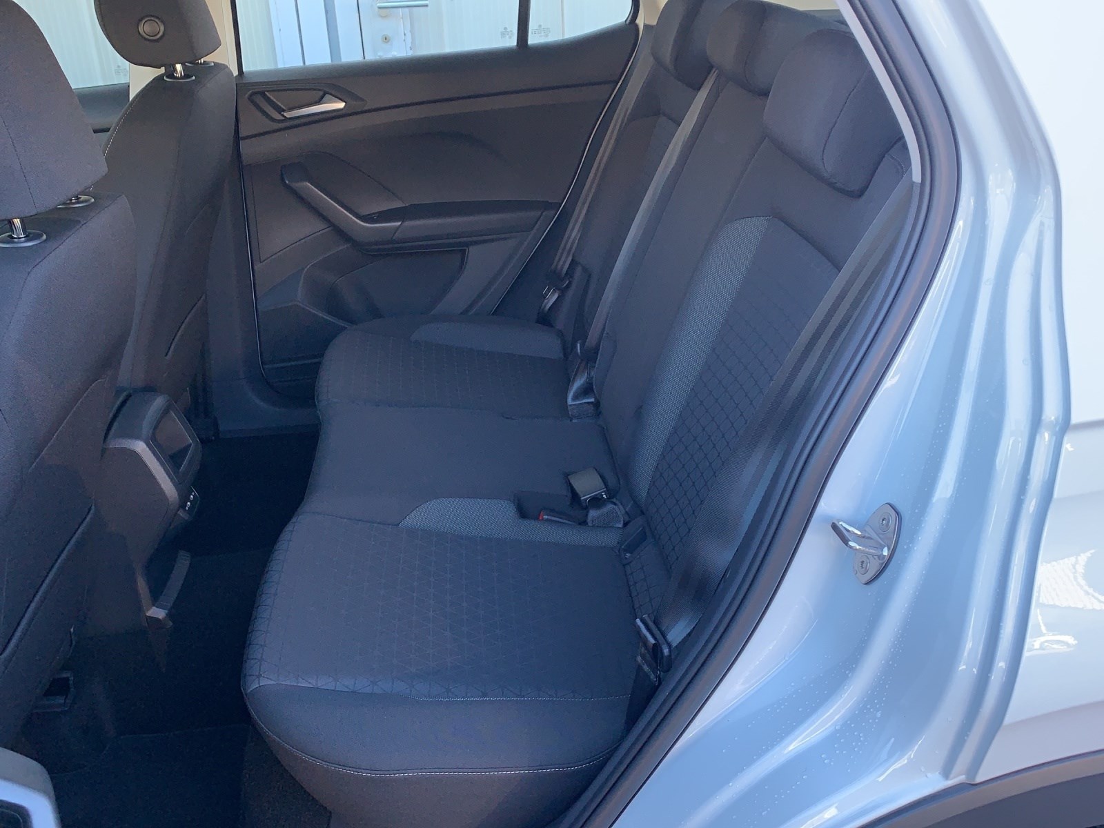 VW T-Cross 1.0 TSI Life-image-7