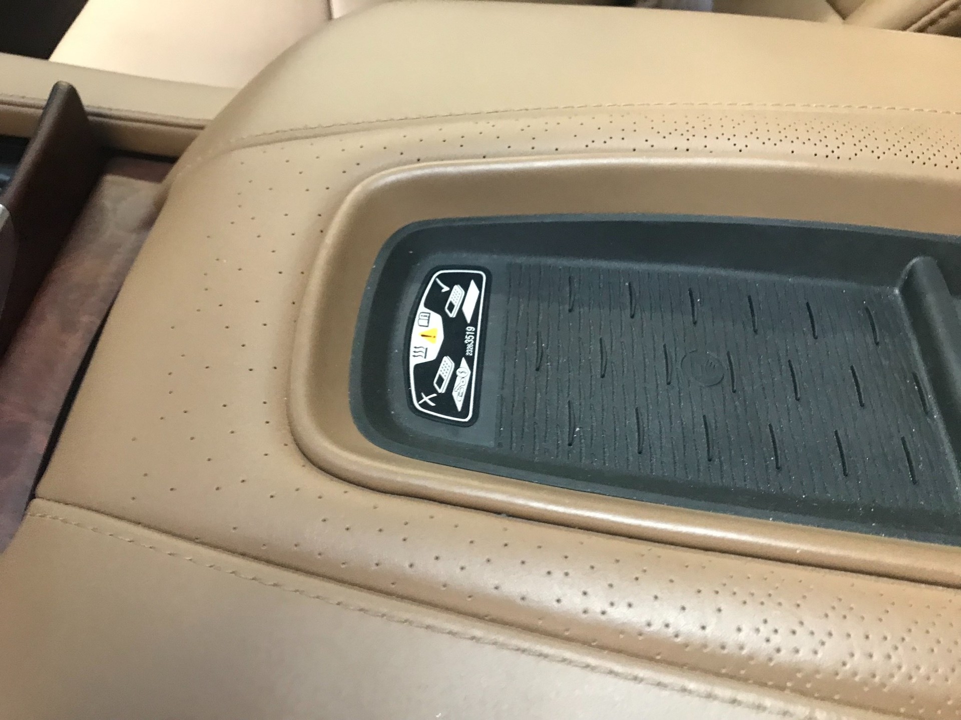 CADILLAC Escalade 6.2 Platinum Automatic-image-15