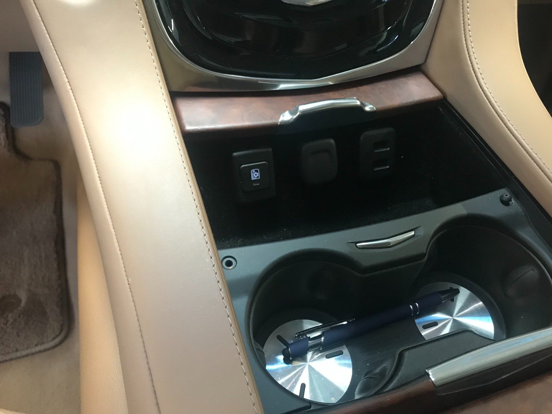 CADILLAC Escalade 6.2 Platinum Automatic-image-14