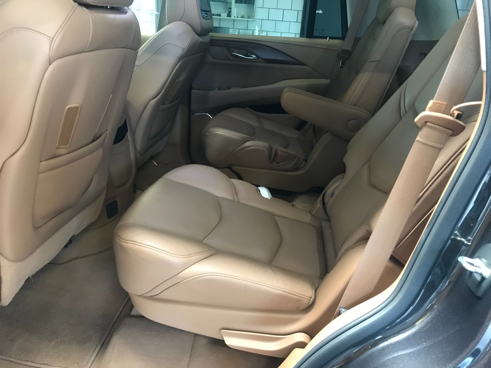 CADILLAC Escalade 6.2 Platinum Automatic-image-24