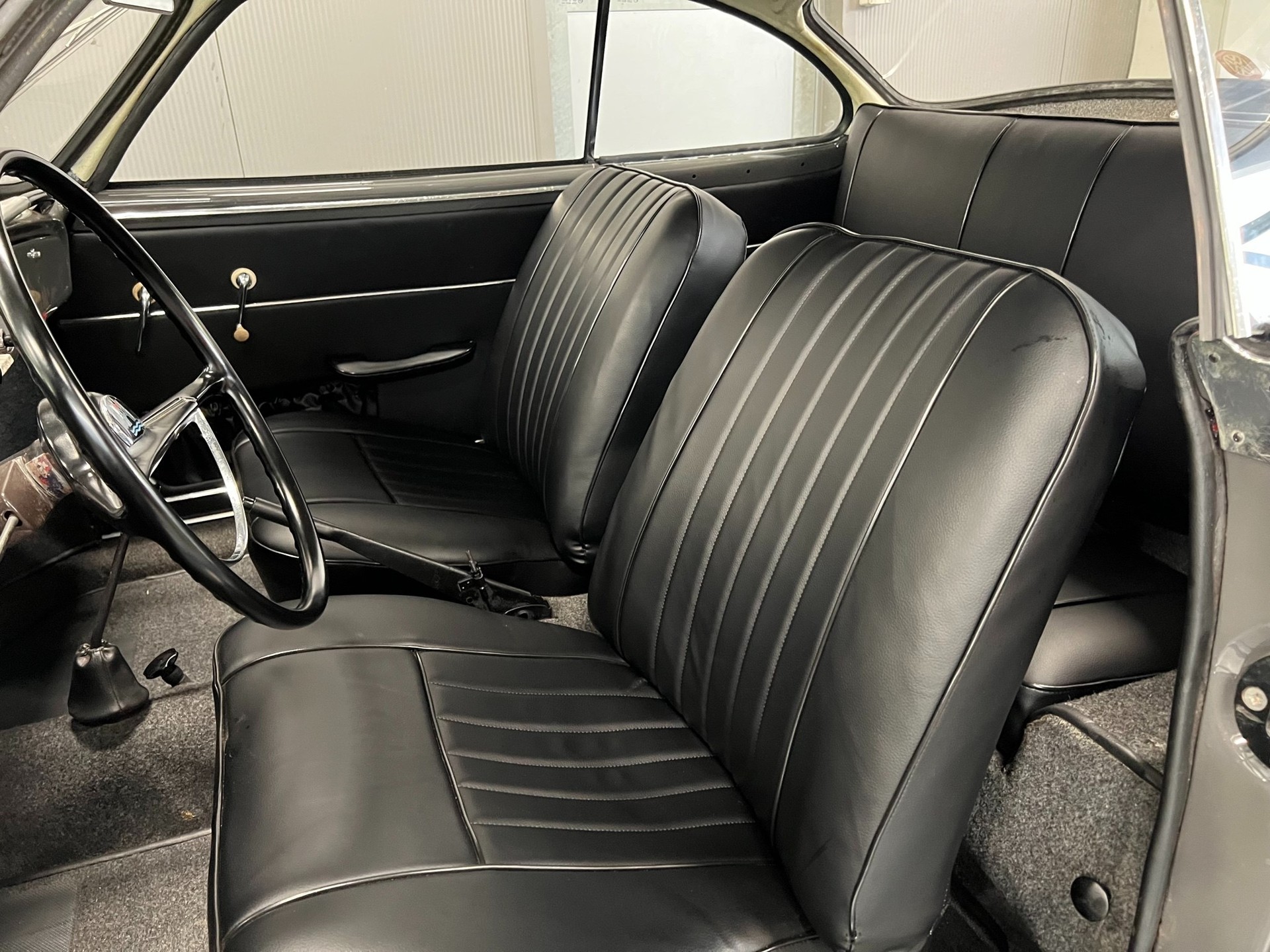 VW KARMANN-GHIA LOW-LIGTH-image-10