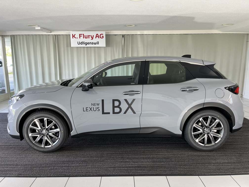 LEXUS LBX 1.5 Hybrid Relax AWD-image-1