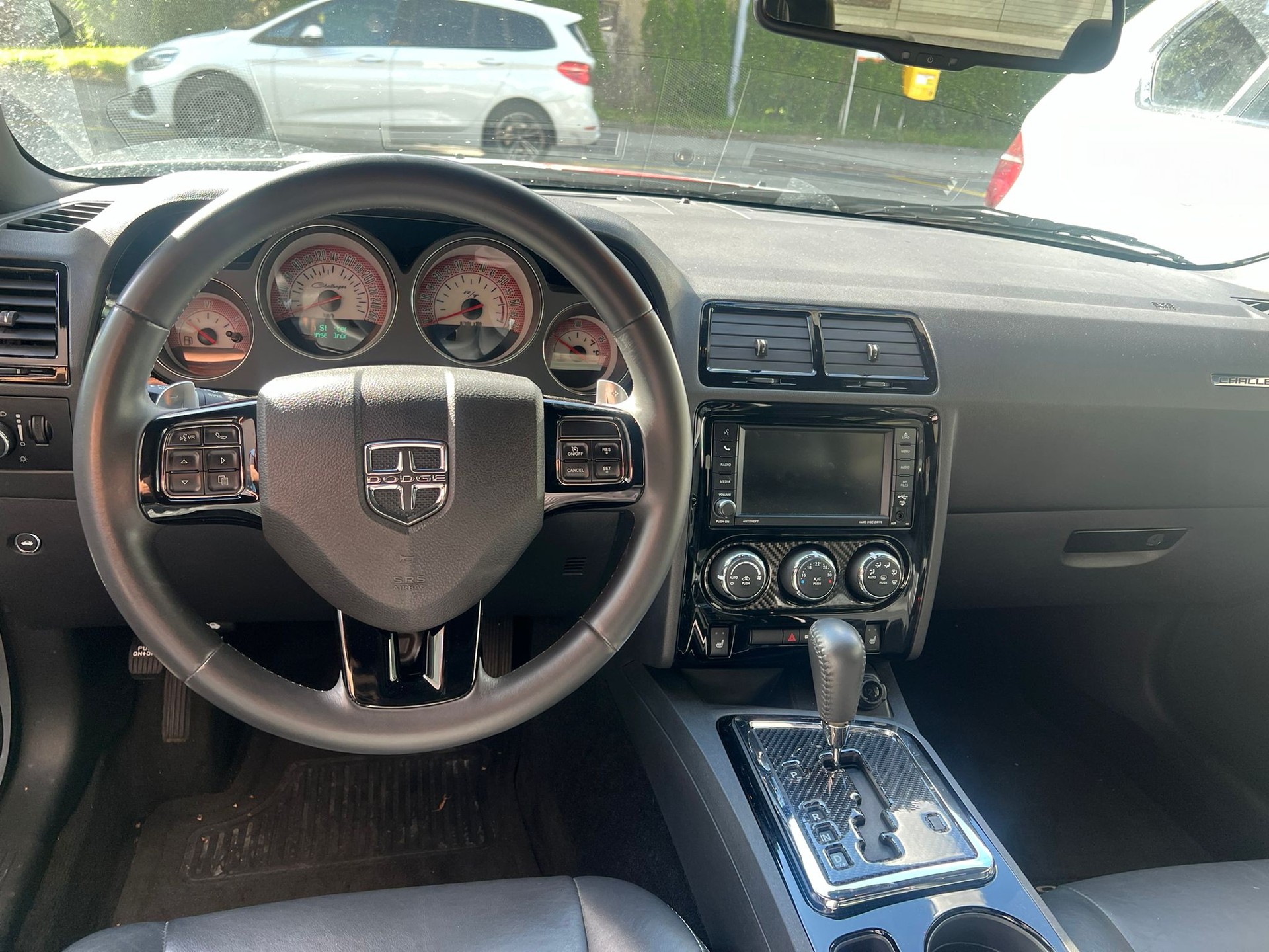DODGE Challenger-image-8