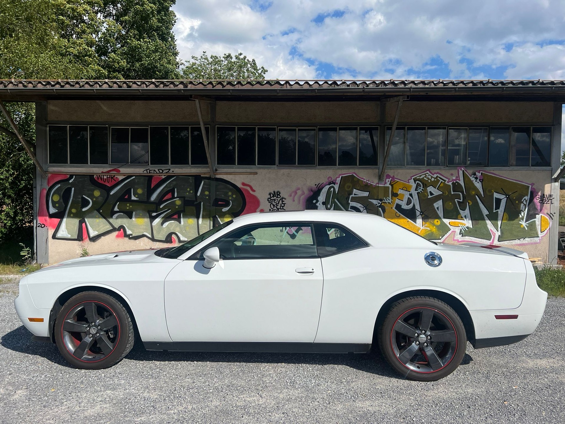 DODGE Challenger-image-13