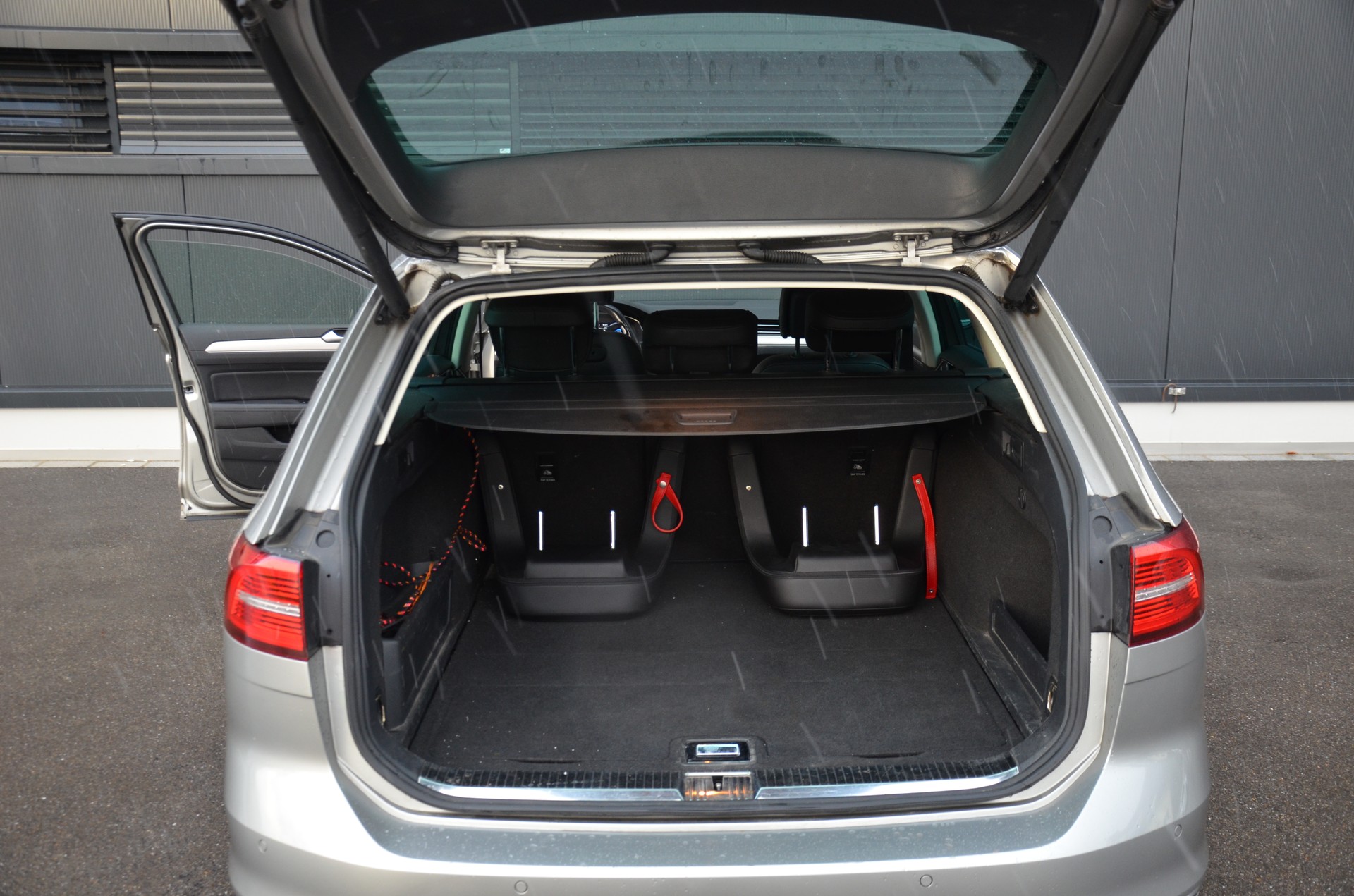 VW Passat Variant 2.0 TDI BMT High. DSG 4Motion-image-8