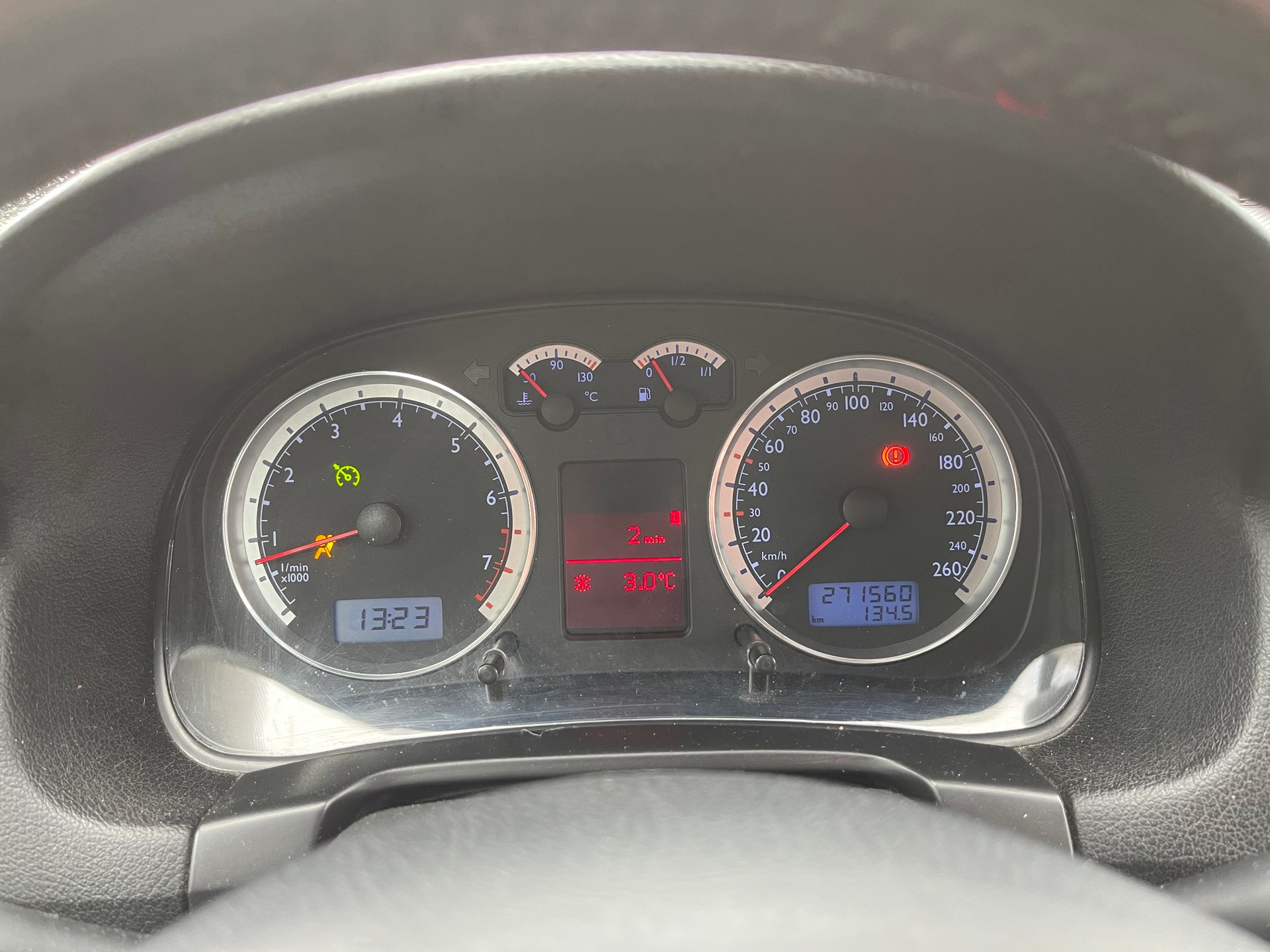 VW Bora Variant 2.8 Highline 4Motion-image-10
