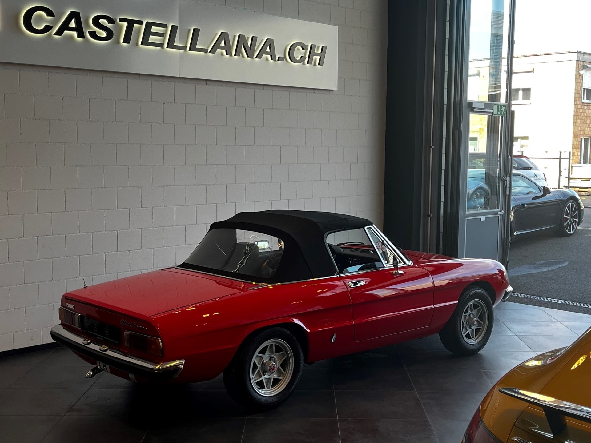 ALFA ROMEO Spider 2.0 (Veloce)-image-24