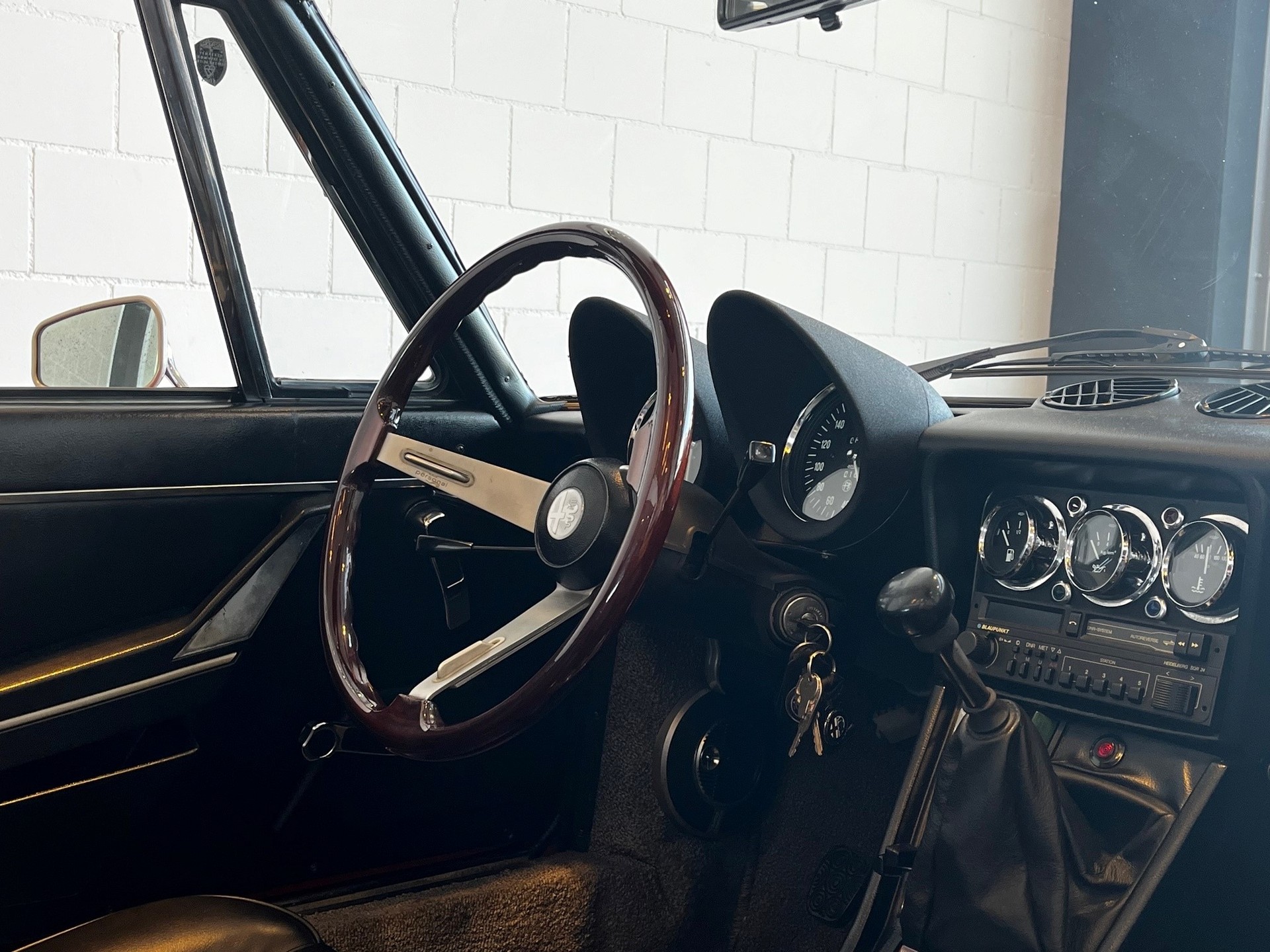ALFA ROMEO Spider 2.0 (Veloce)-image-18