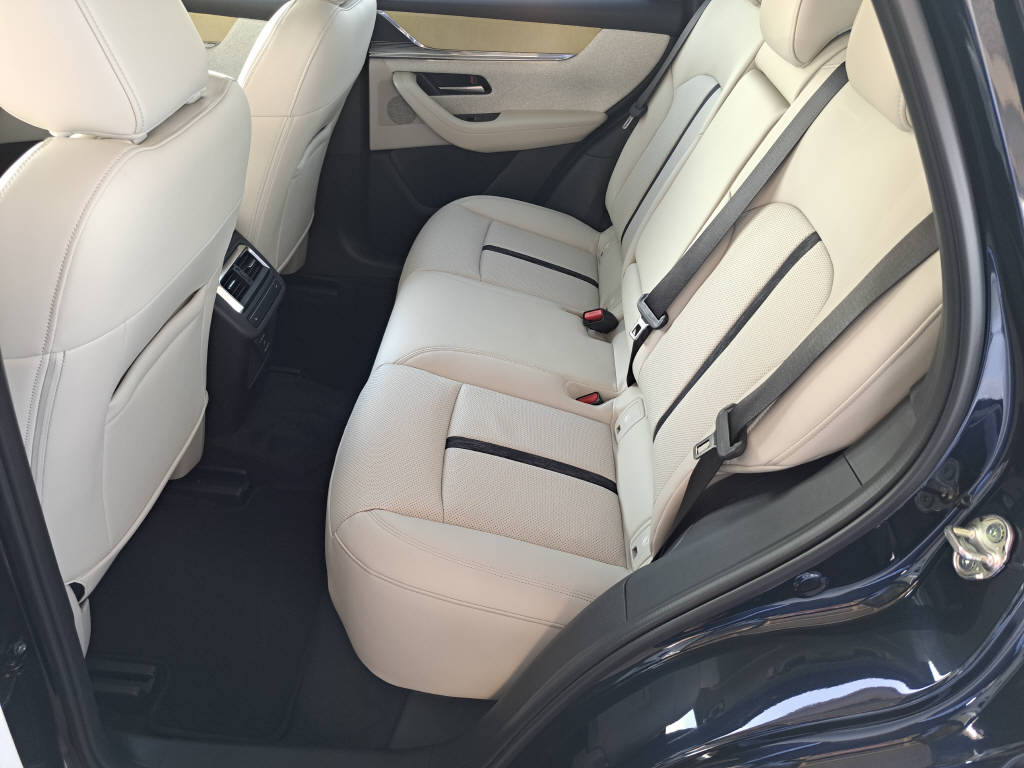 MAZDA CX-60 2.5 PHEV 241cv Takumi Plus-image-11