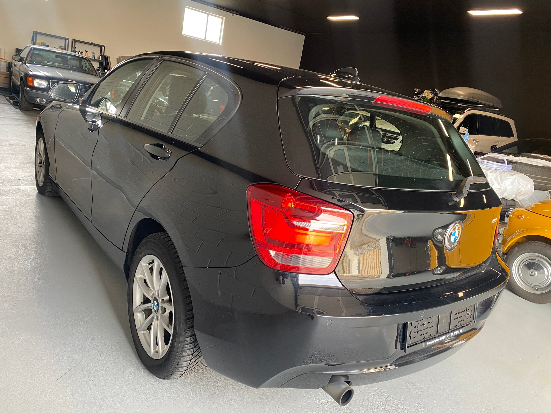 BMW 116i Sport Line Steptronic-image-6