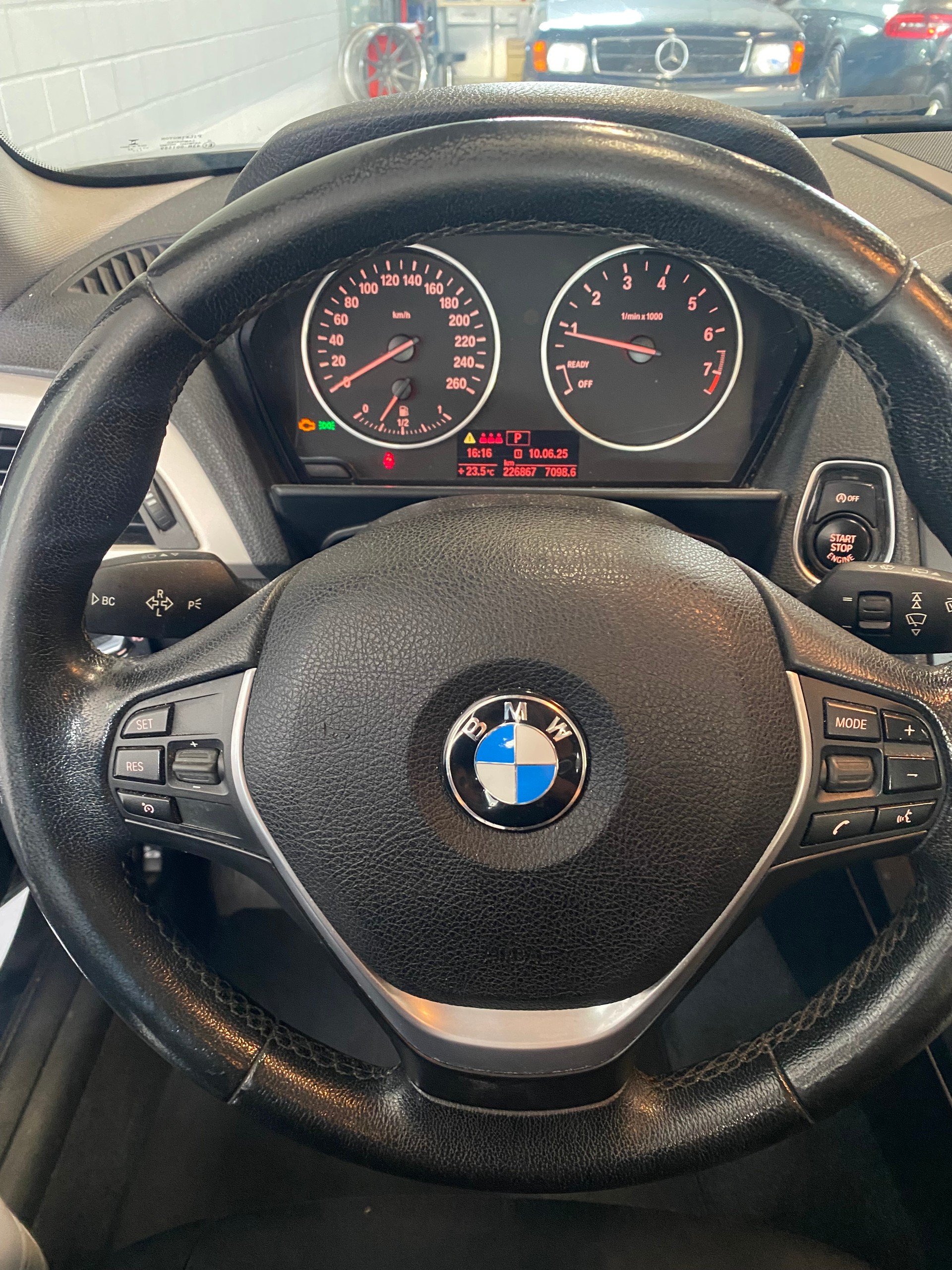 BMW 116i Sport Line Steptronic-image-13
