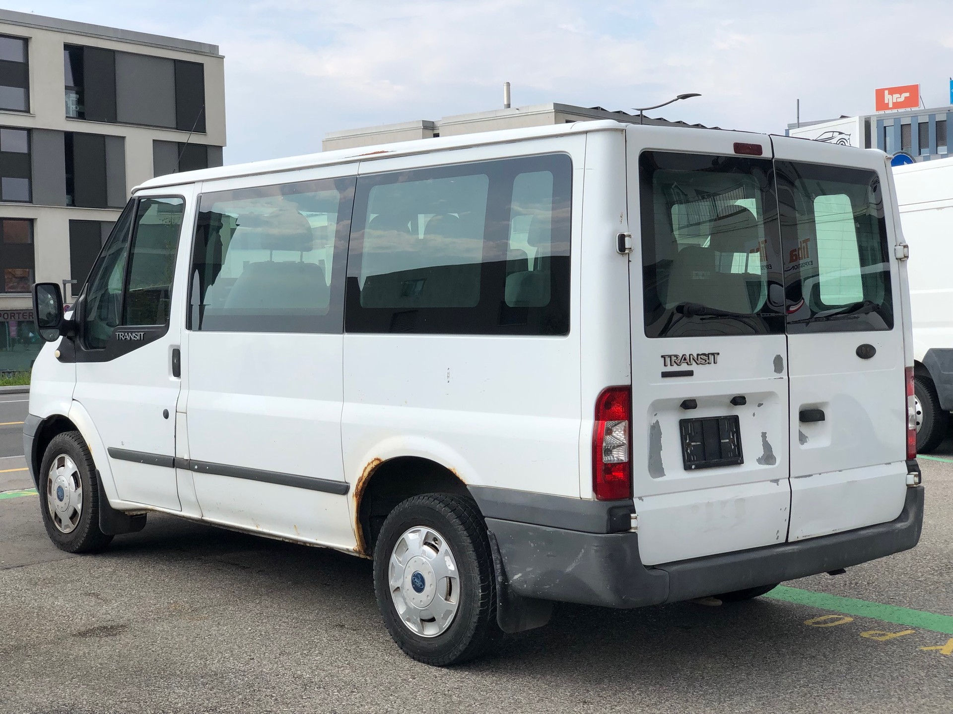 FORD Transit 2.2 TDCi 300 S-showroom-element-3