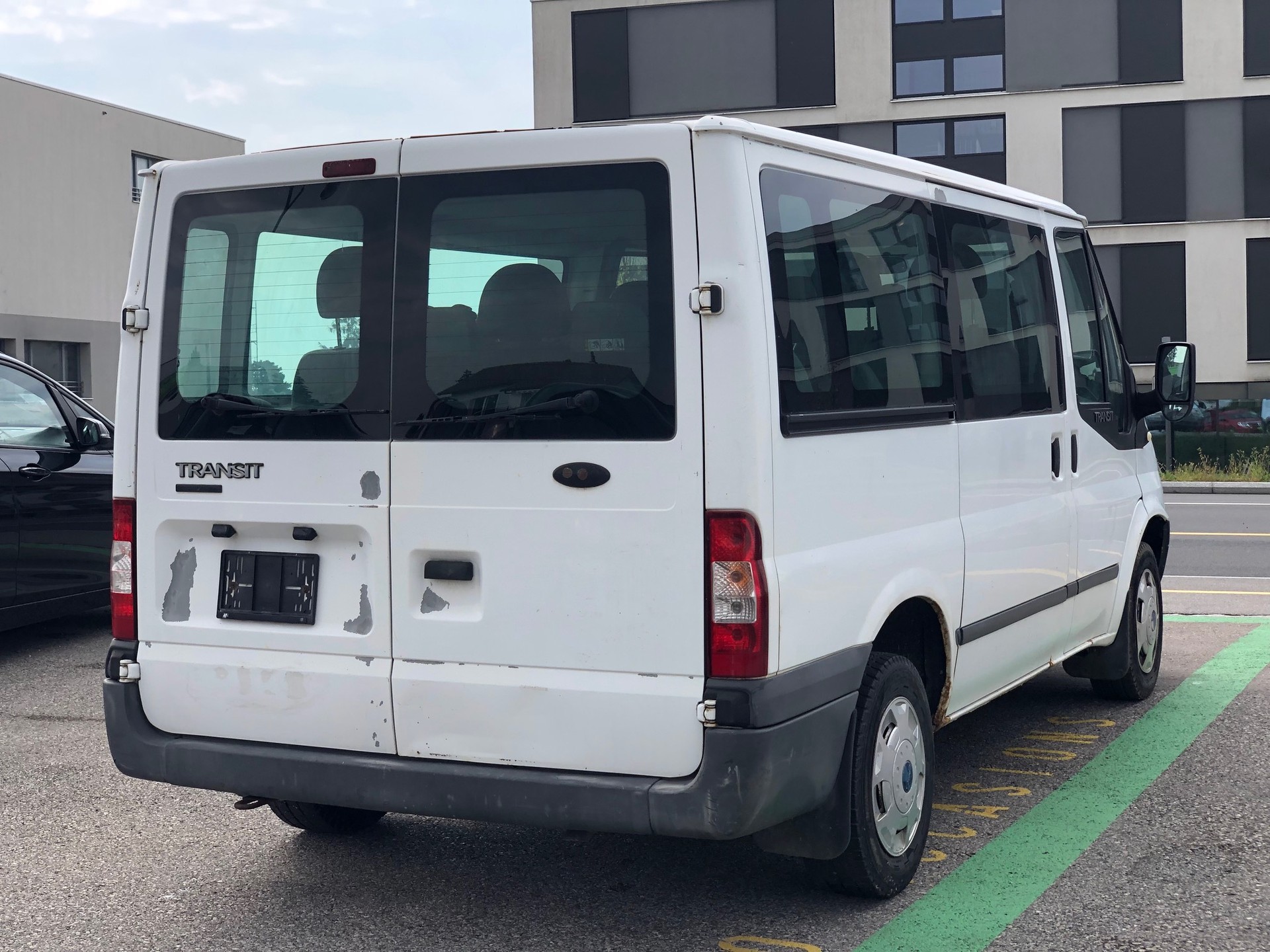 FORD Transit 2.2 TDCi 300 S-image-5